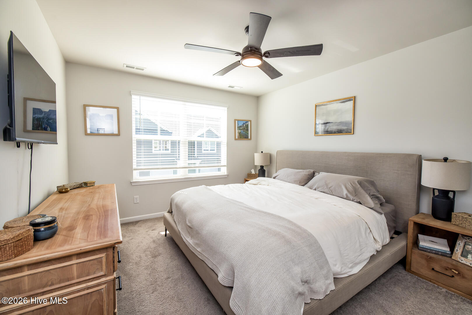 100570599 | Photo 20