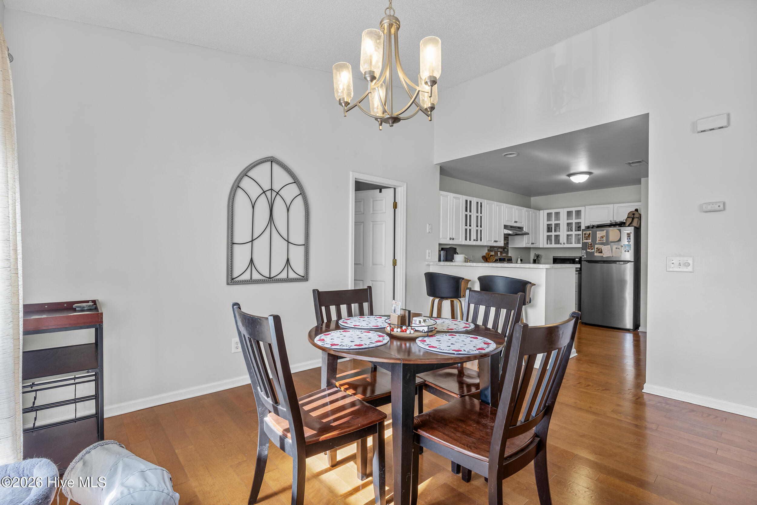 100552907 | Photo 15