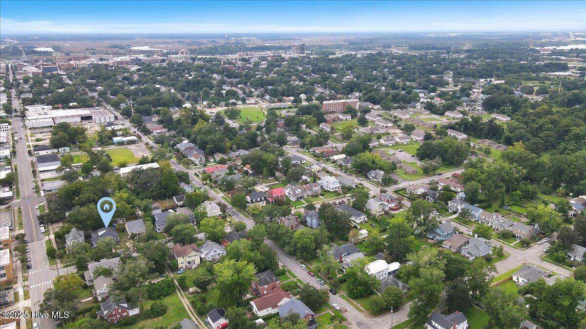 100525423 | Photo 57