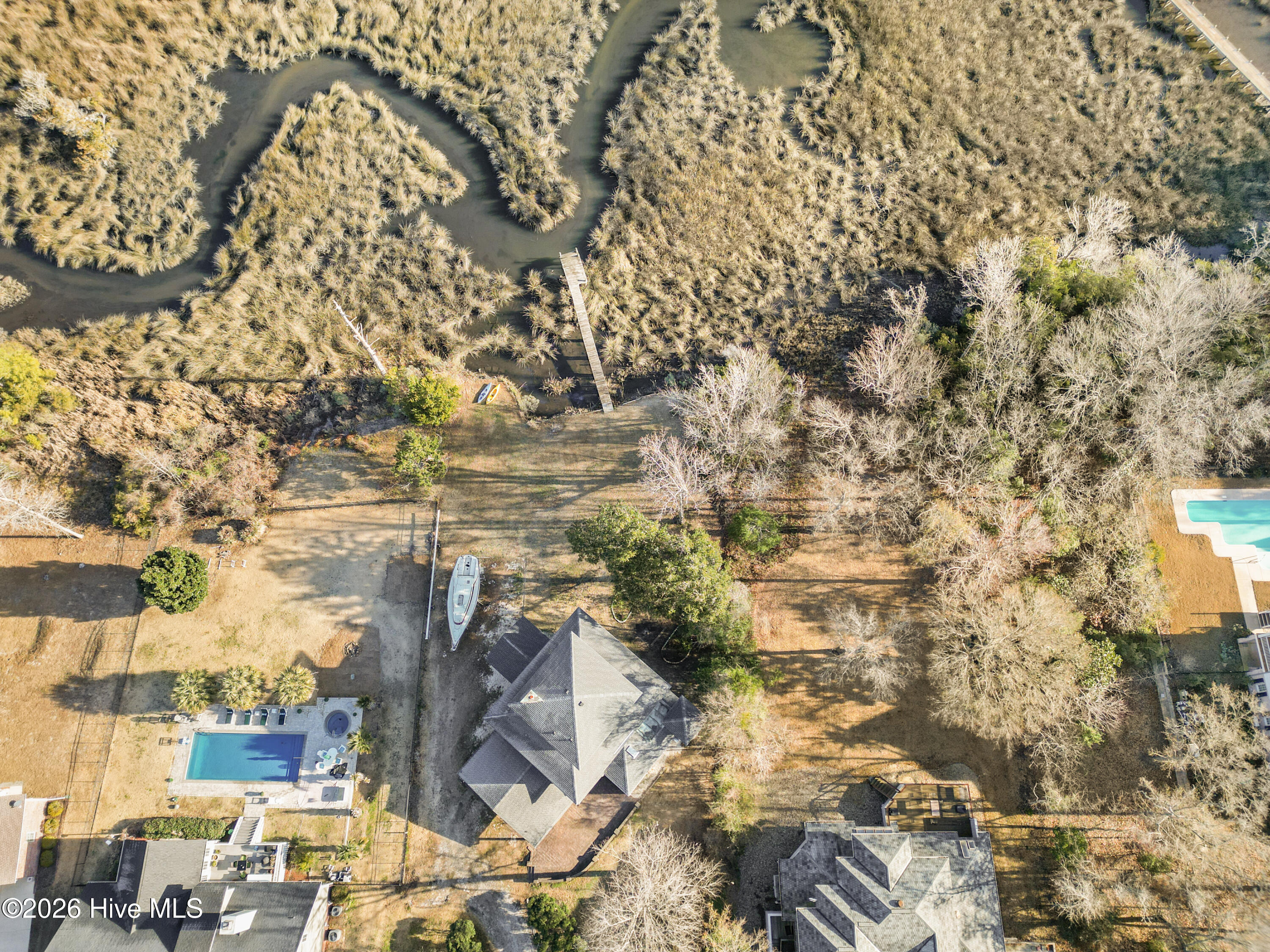 100550645 | Photo 50