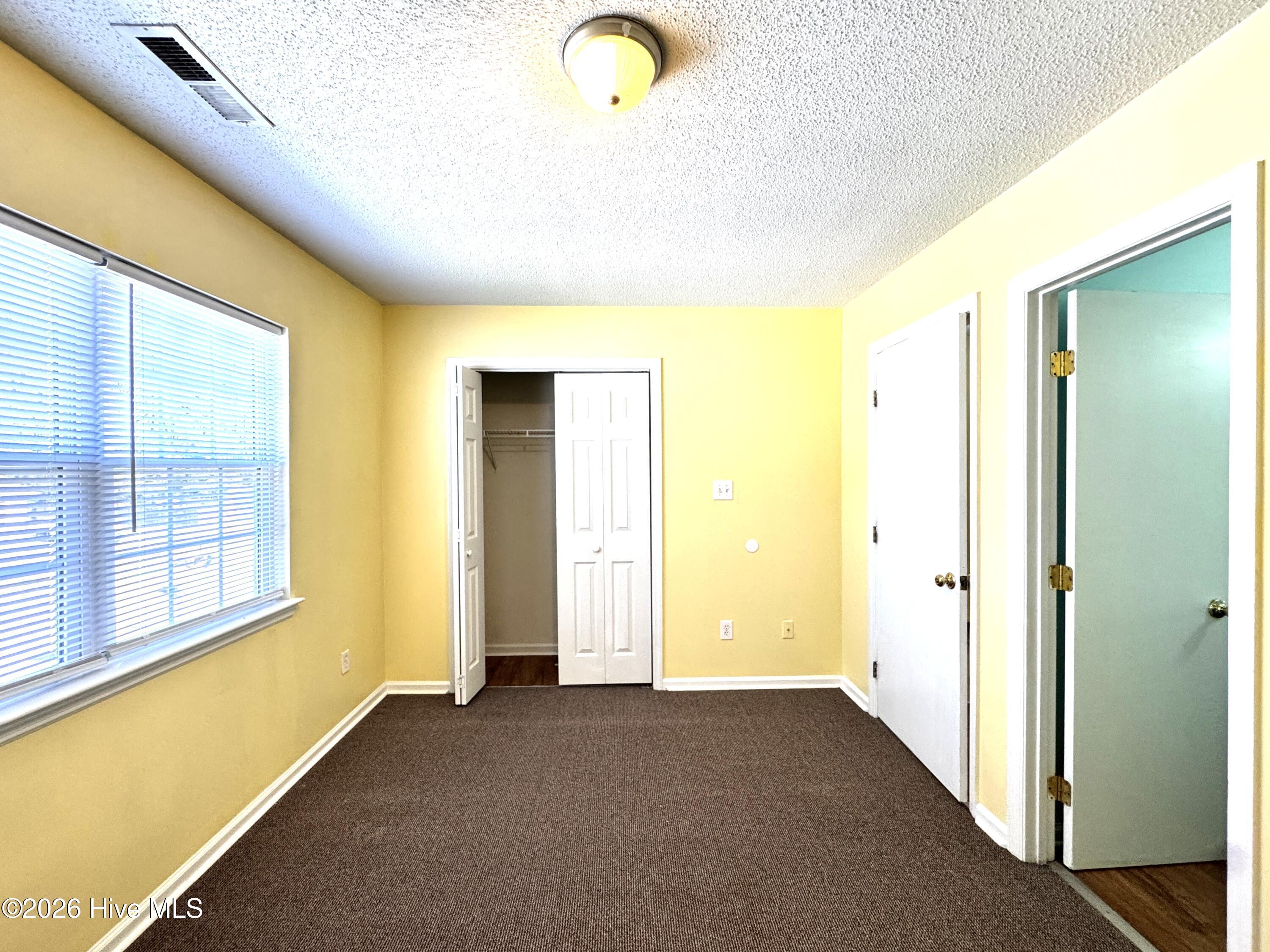 100552993 | Photo 12