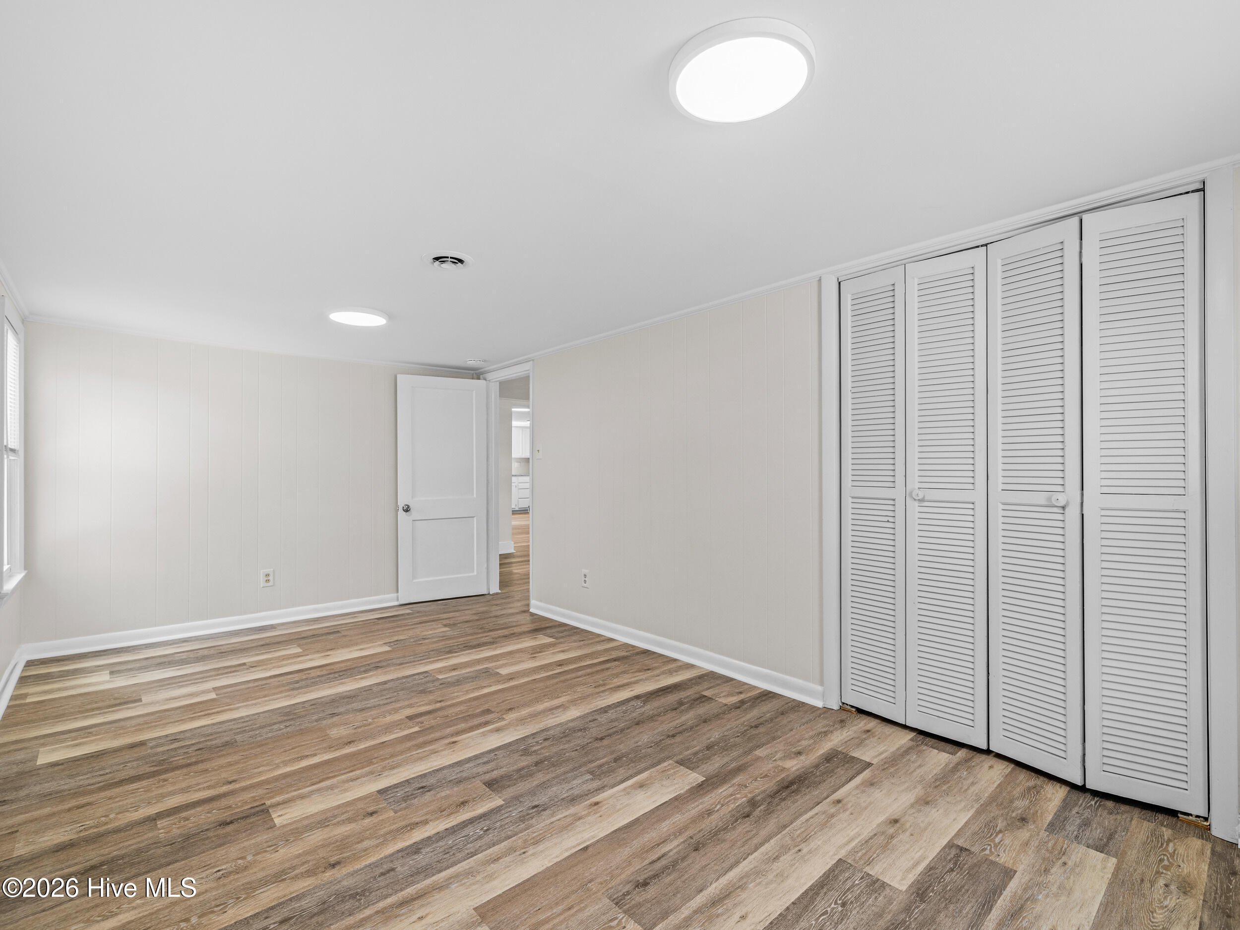 100569612 | Photo 27