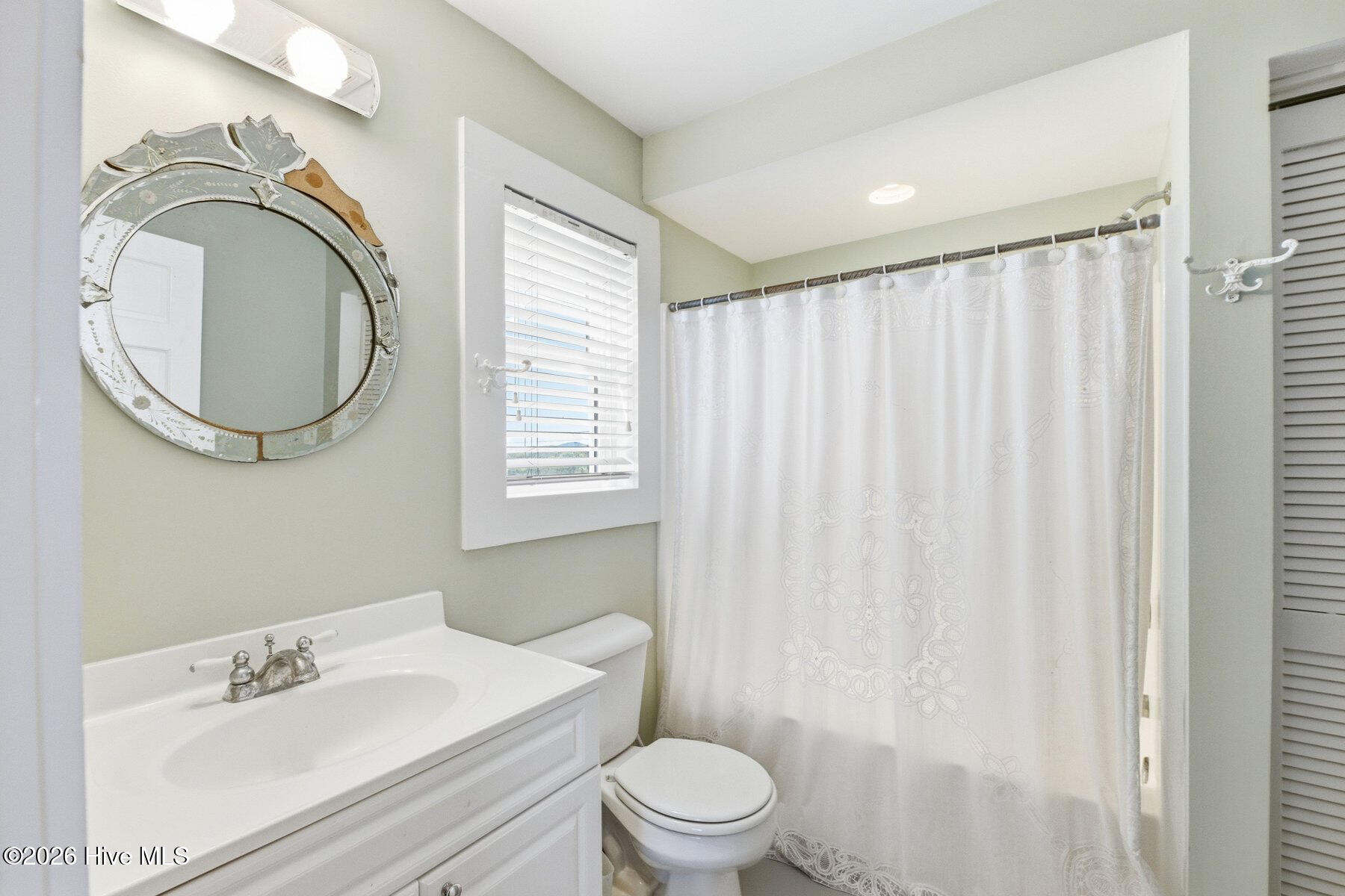 100566391 | Photo 31