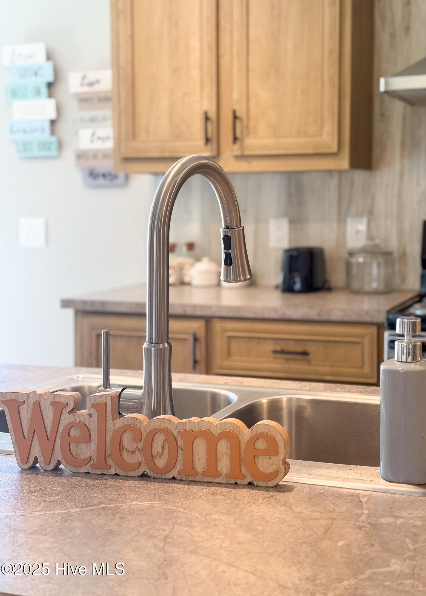 100541074 | Photo 13