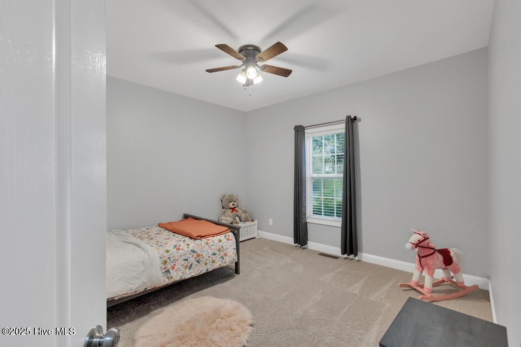 100532060 | Photo 19