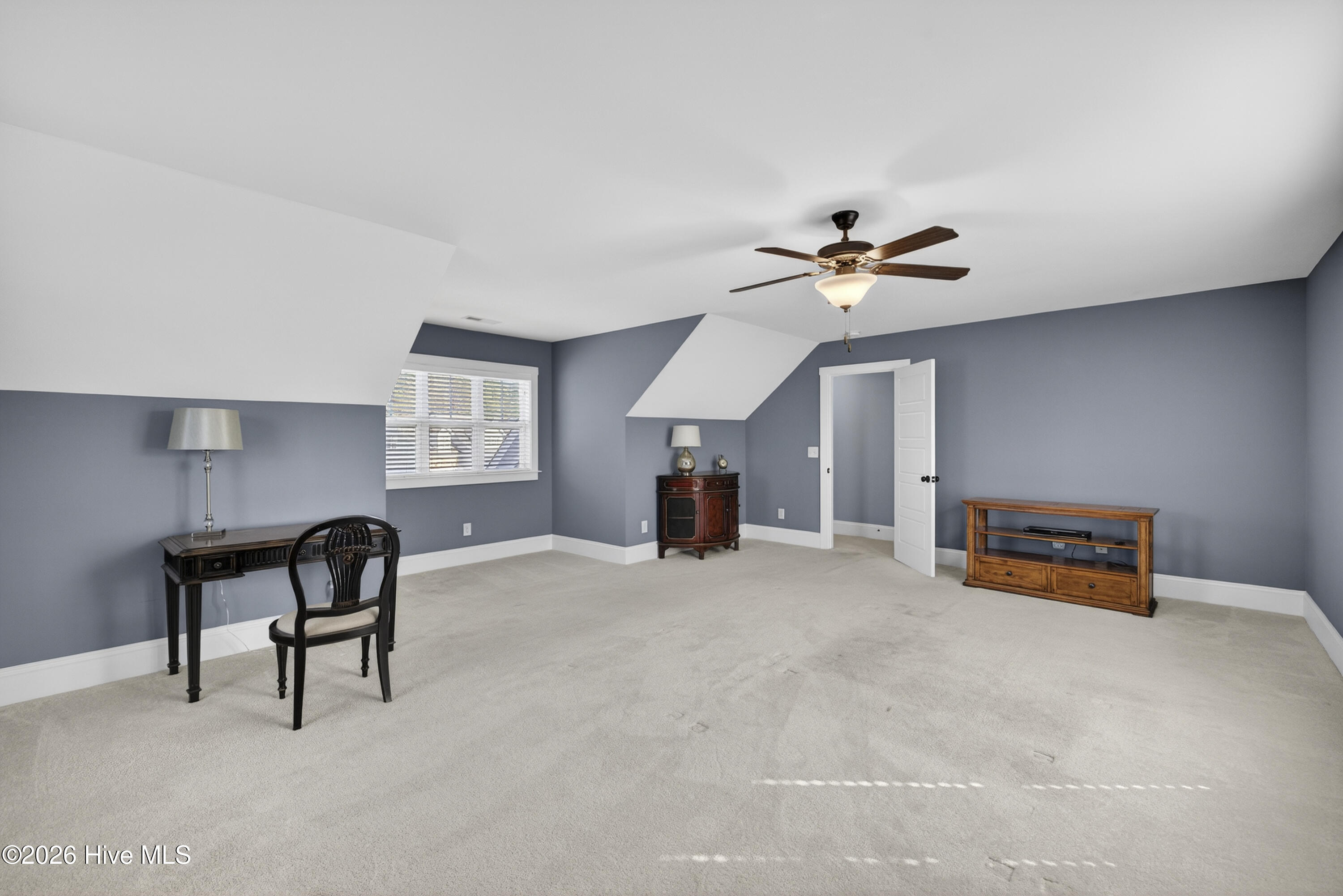 100555672 | Photo 37