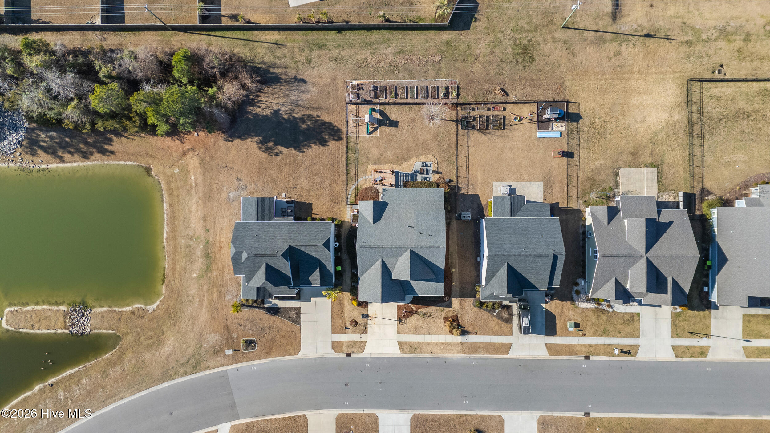 100551925 | Photo 37