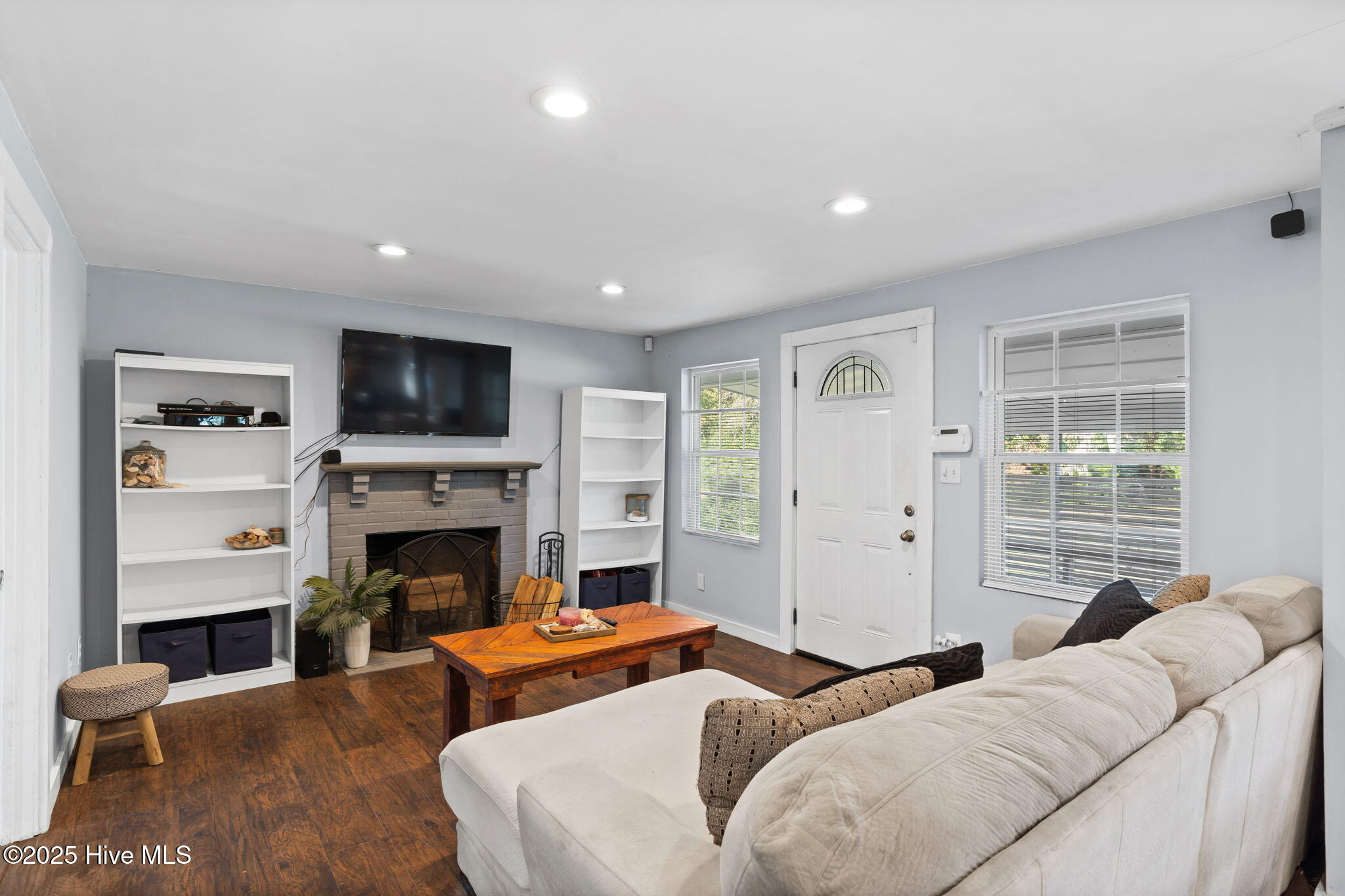 100538220 | Photo 10