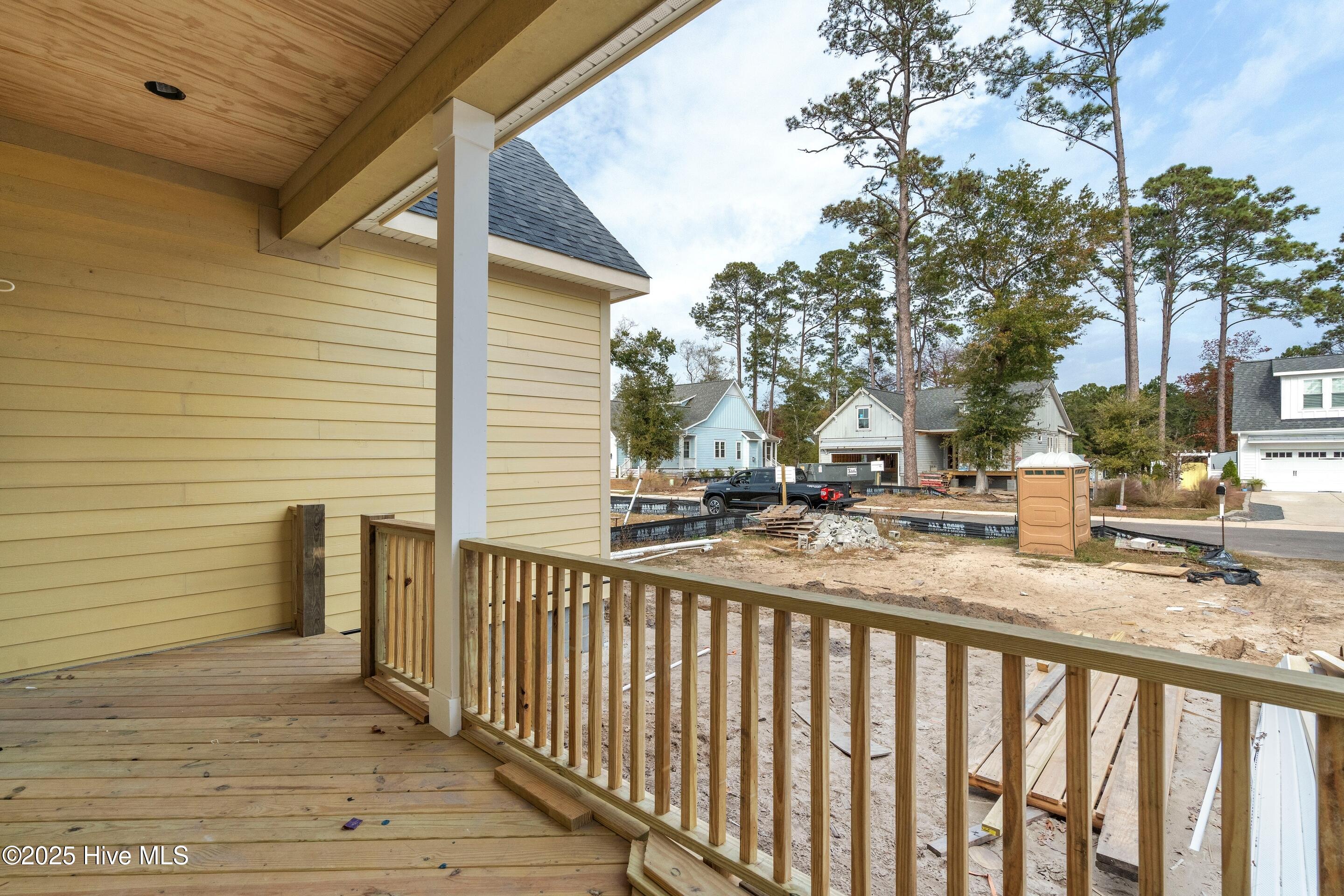 100543069 | Photo 15