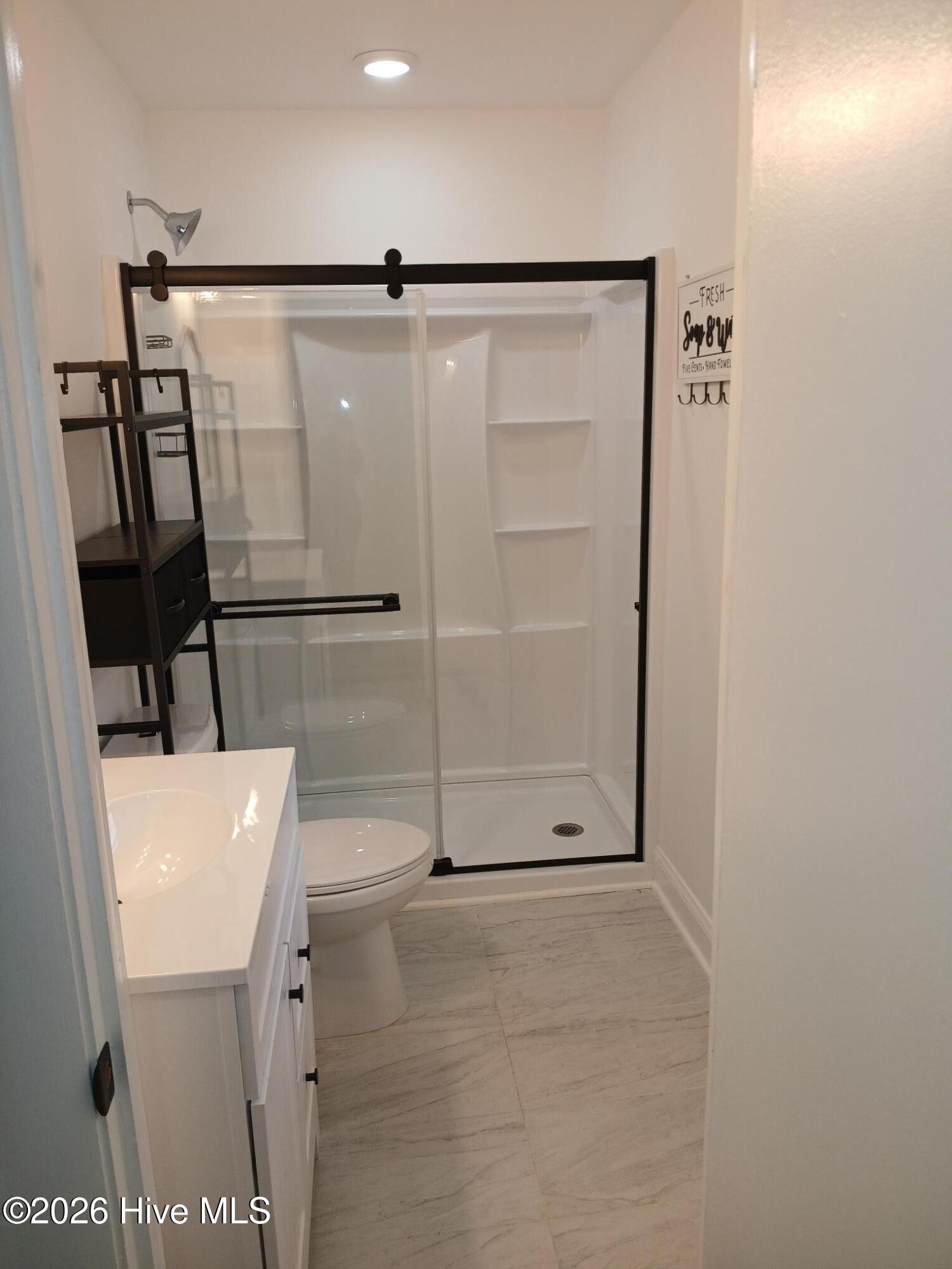 100548250 | Photo 10