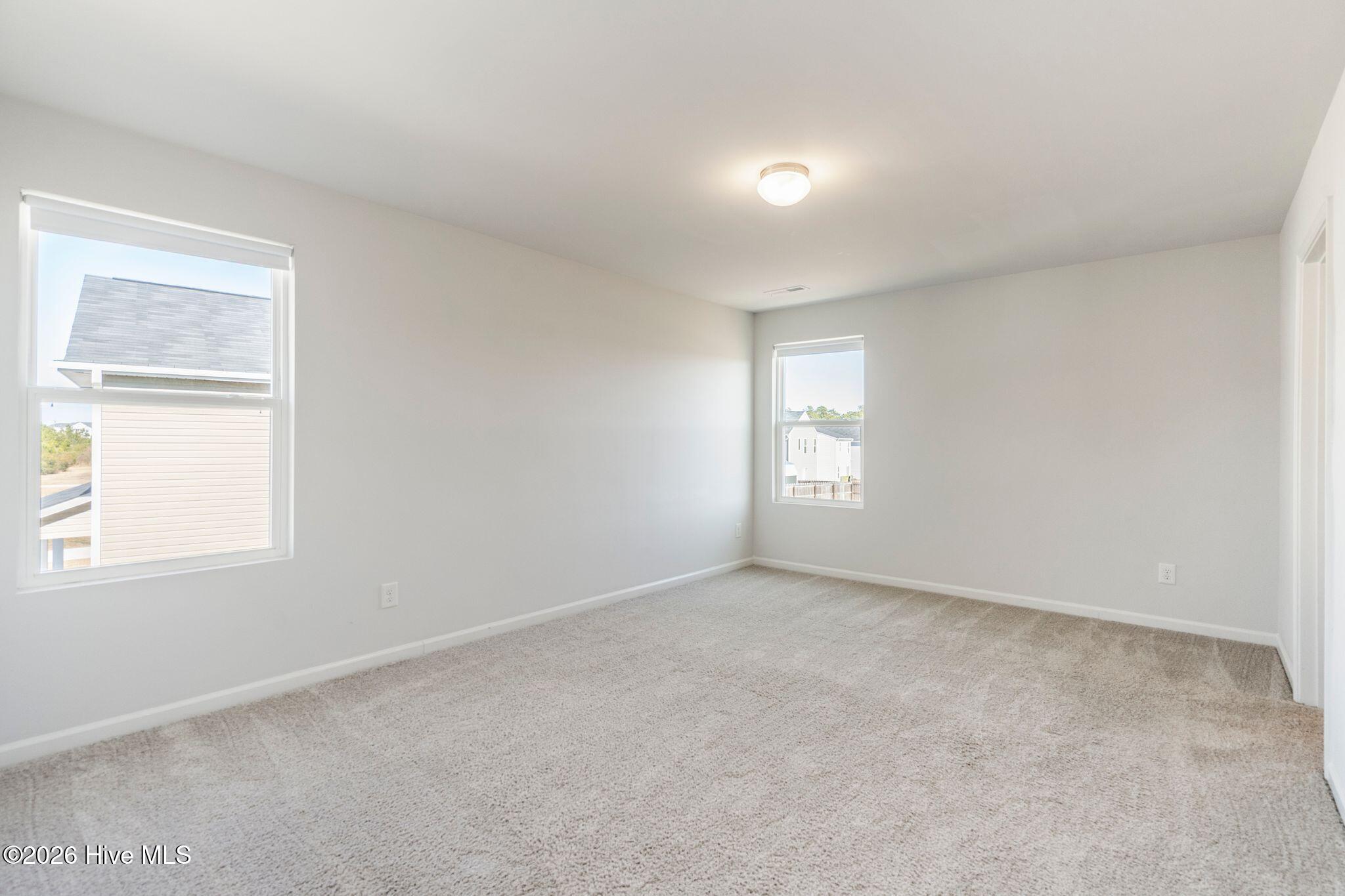 100553399 | Photo 22