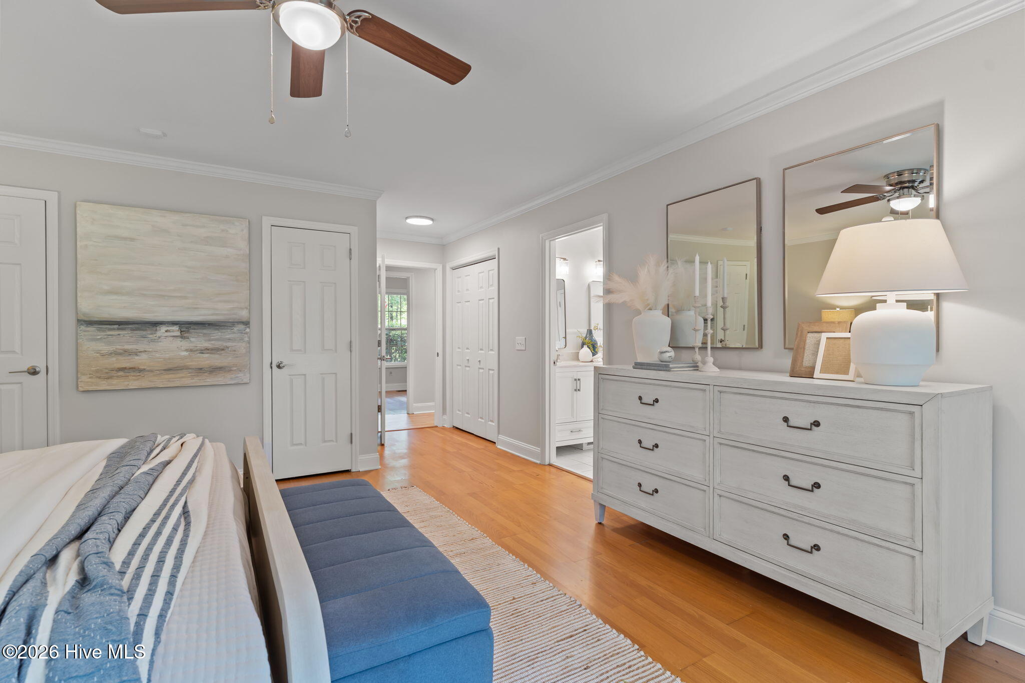 100567890 | Photo 29