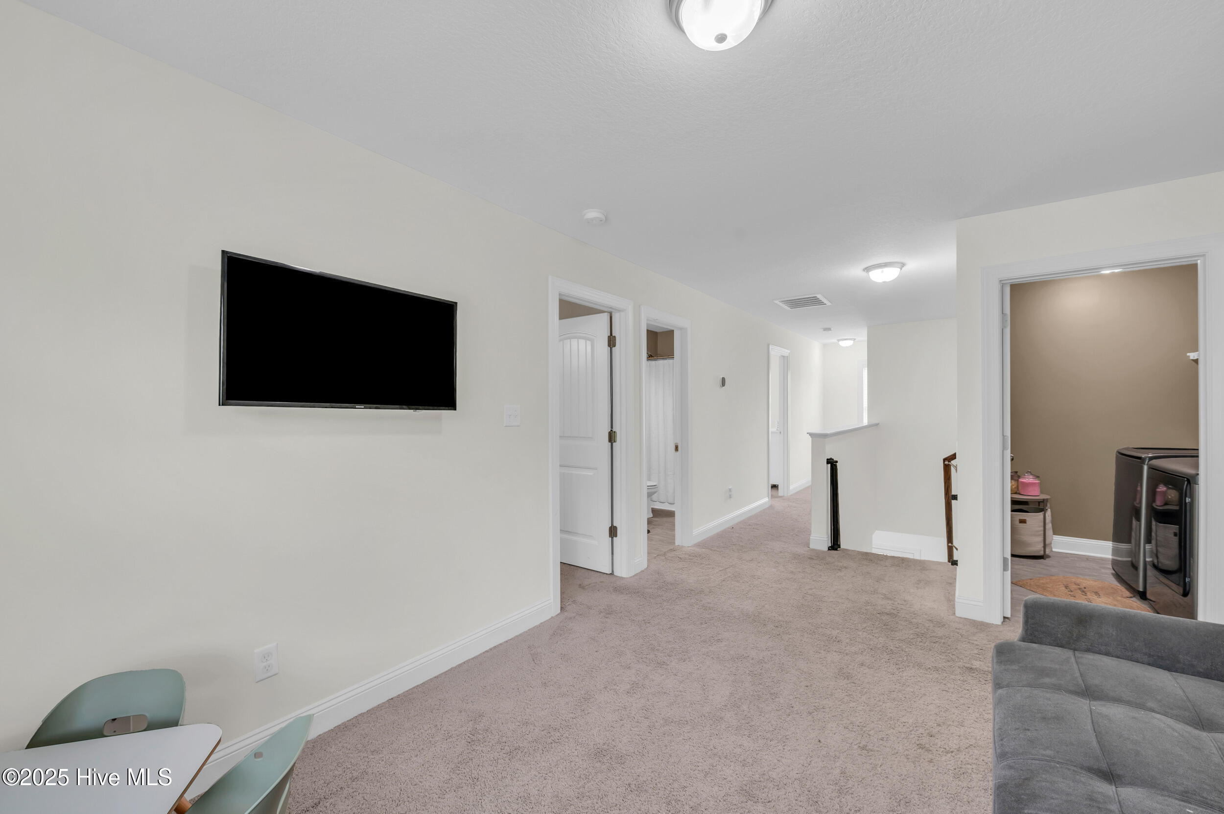 100522900 | Photo 33