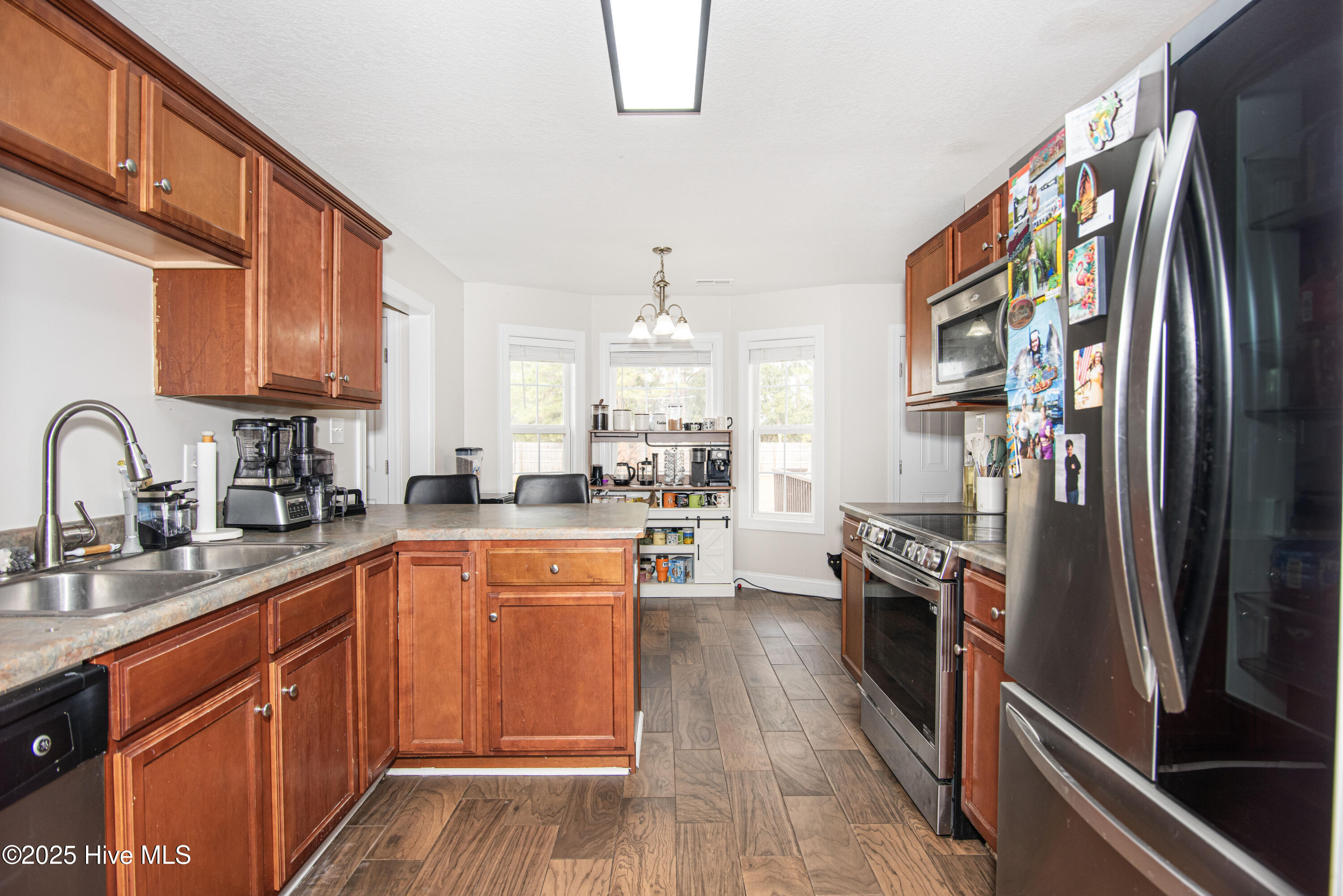 100544525 | Photo 10