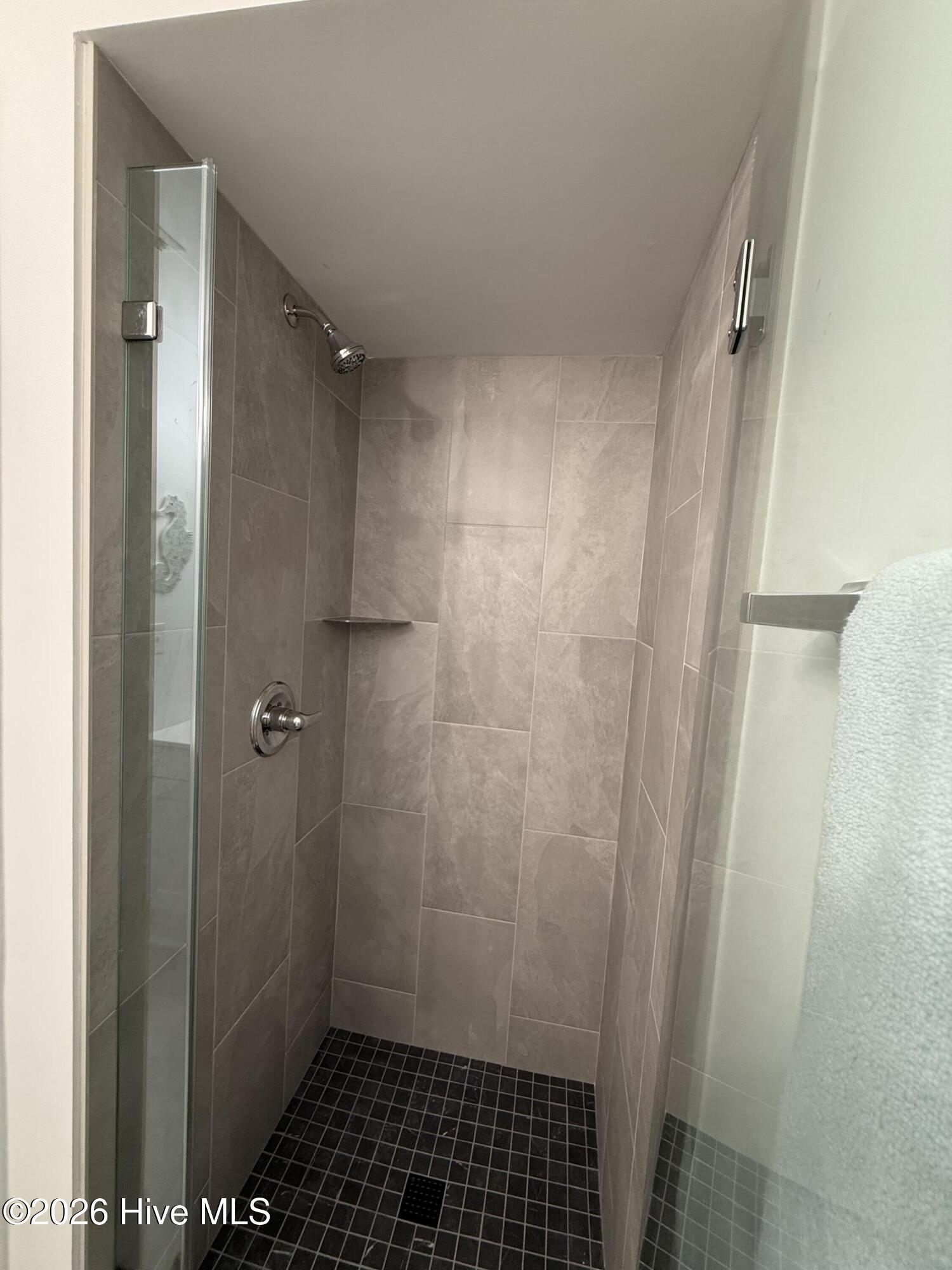 100495113 | Photo 21