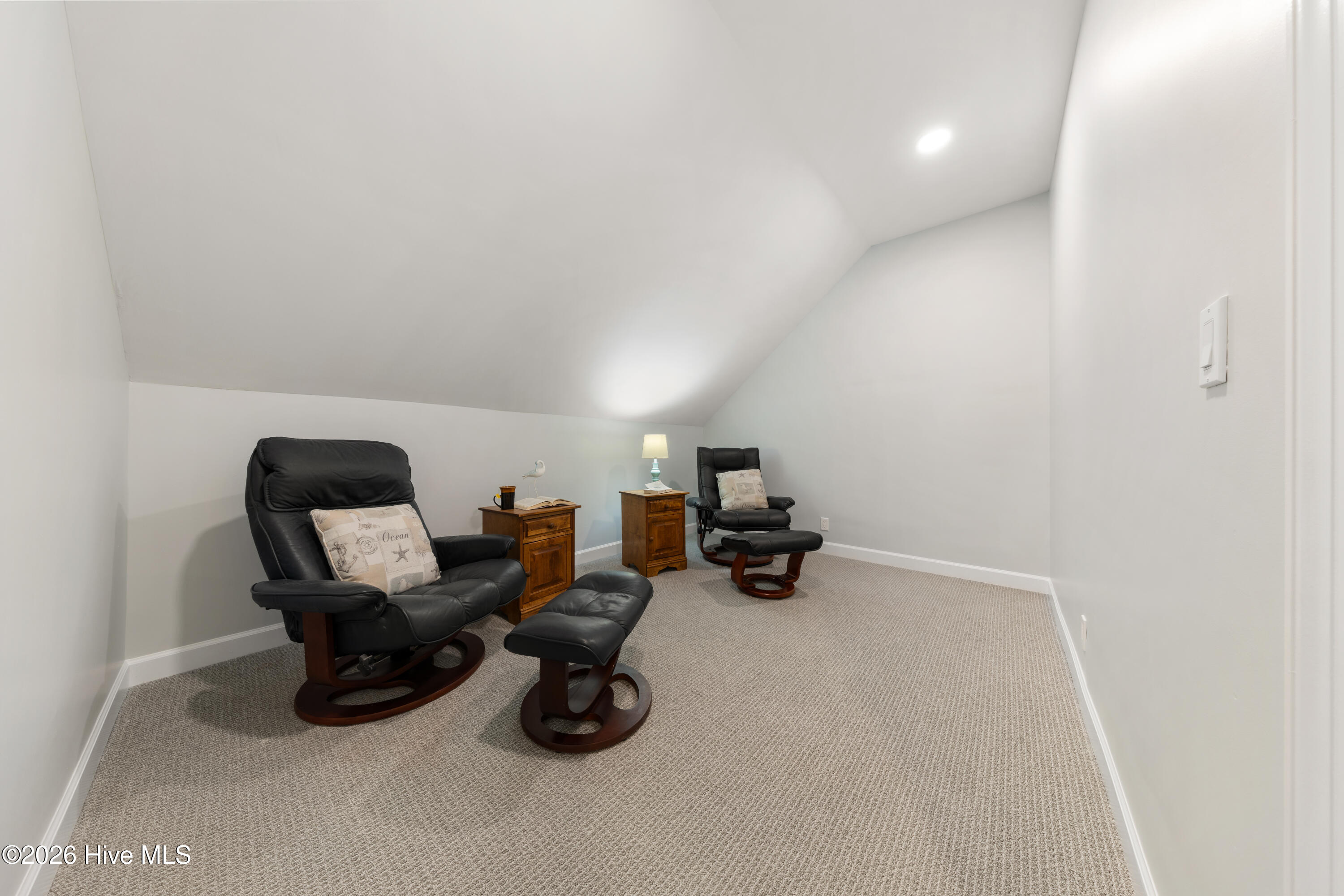 100555954 | Photo 46