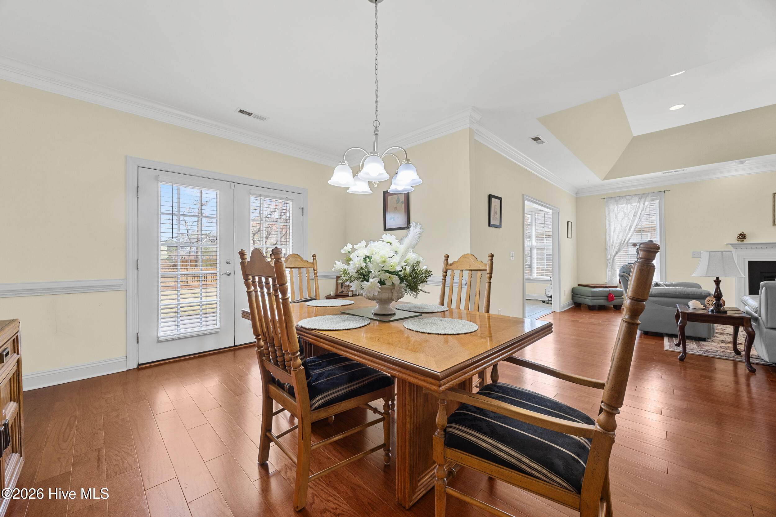 100564950 | Photo 13