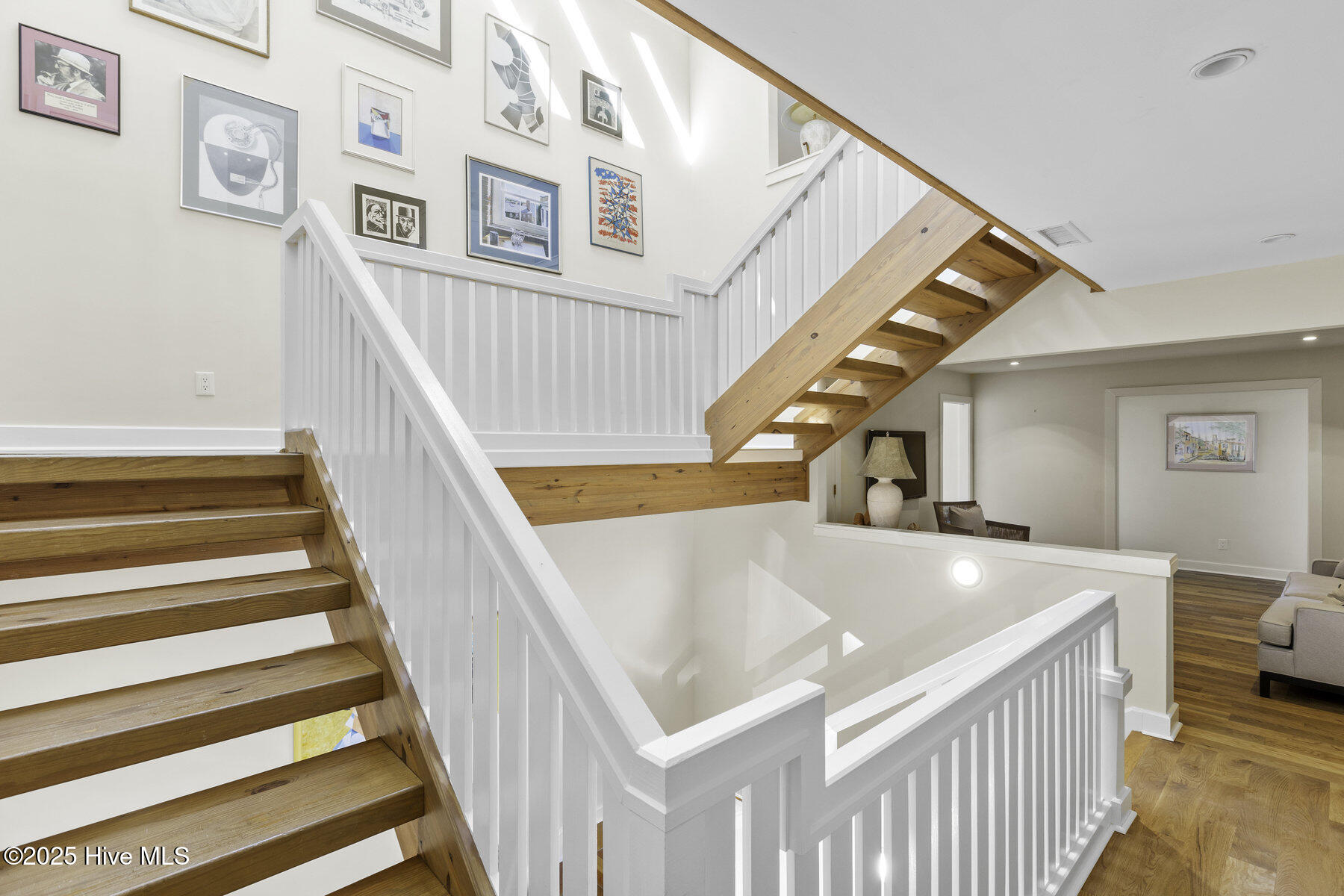 100500636 | Photo 22