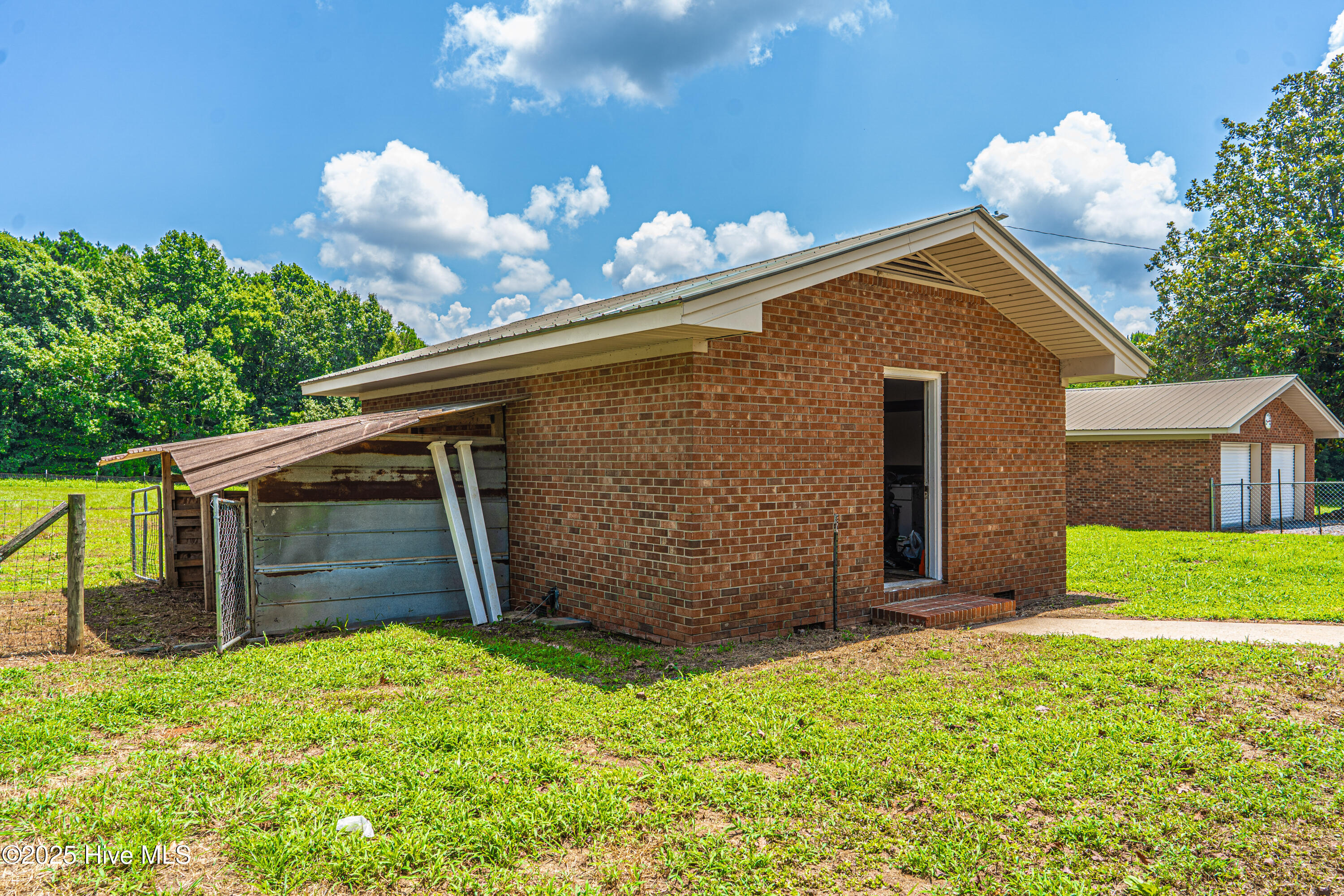 383 Lakey Siding Road