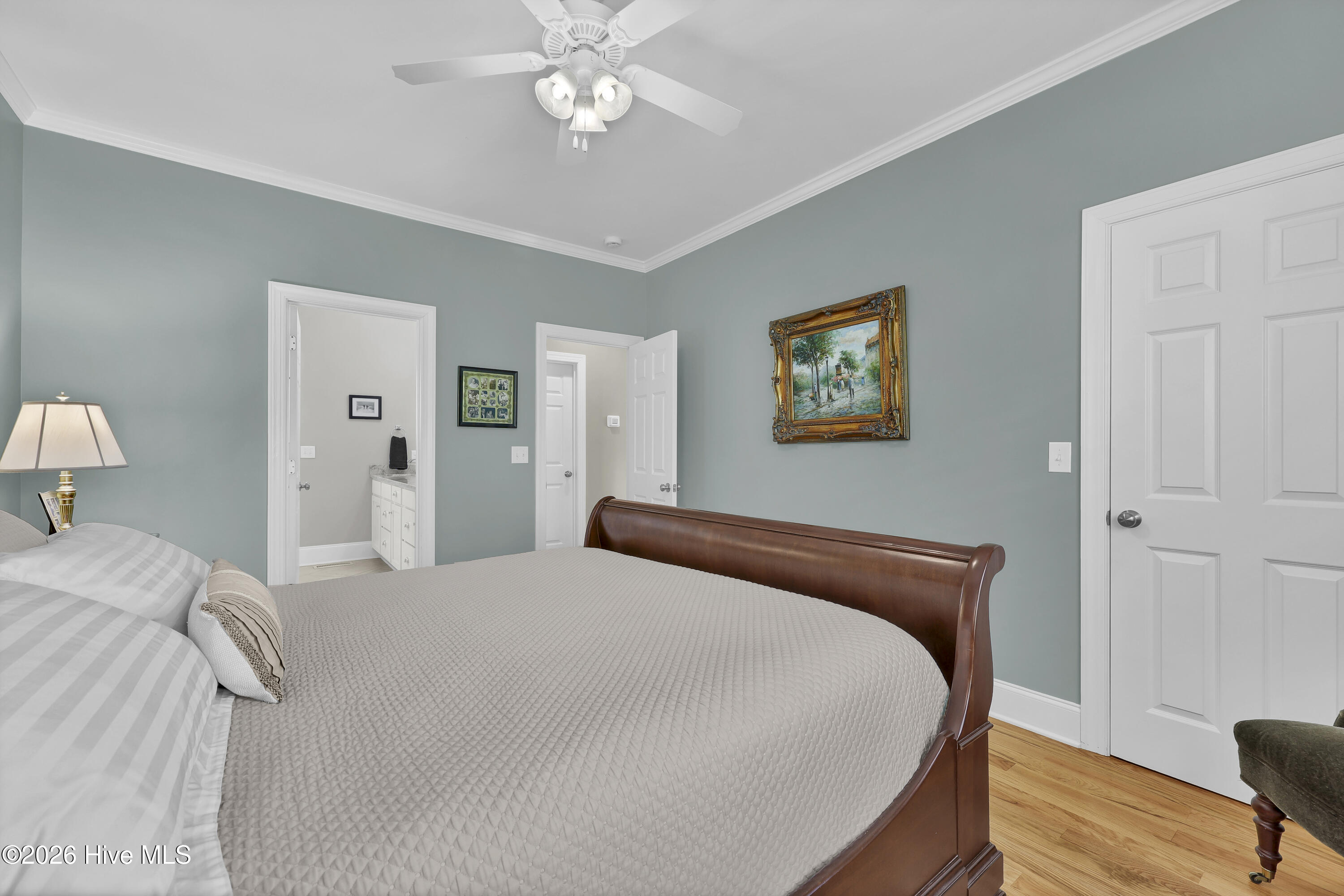 100566208 | Photo 19