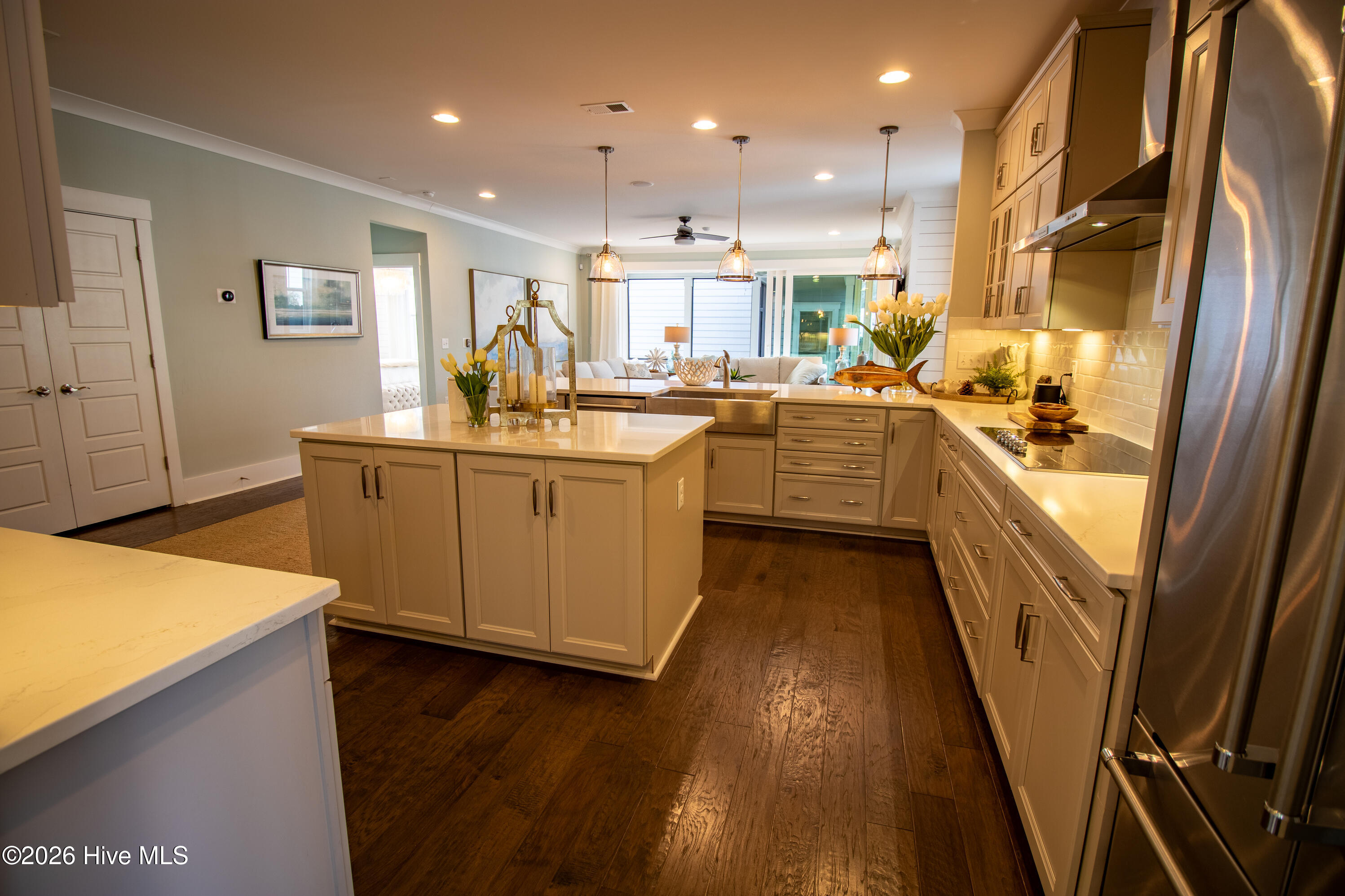 100552497 | Photo 11