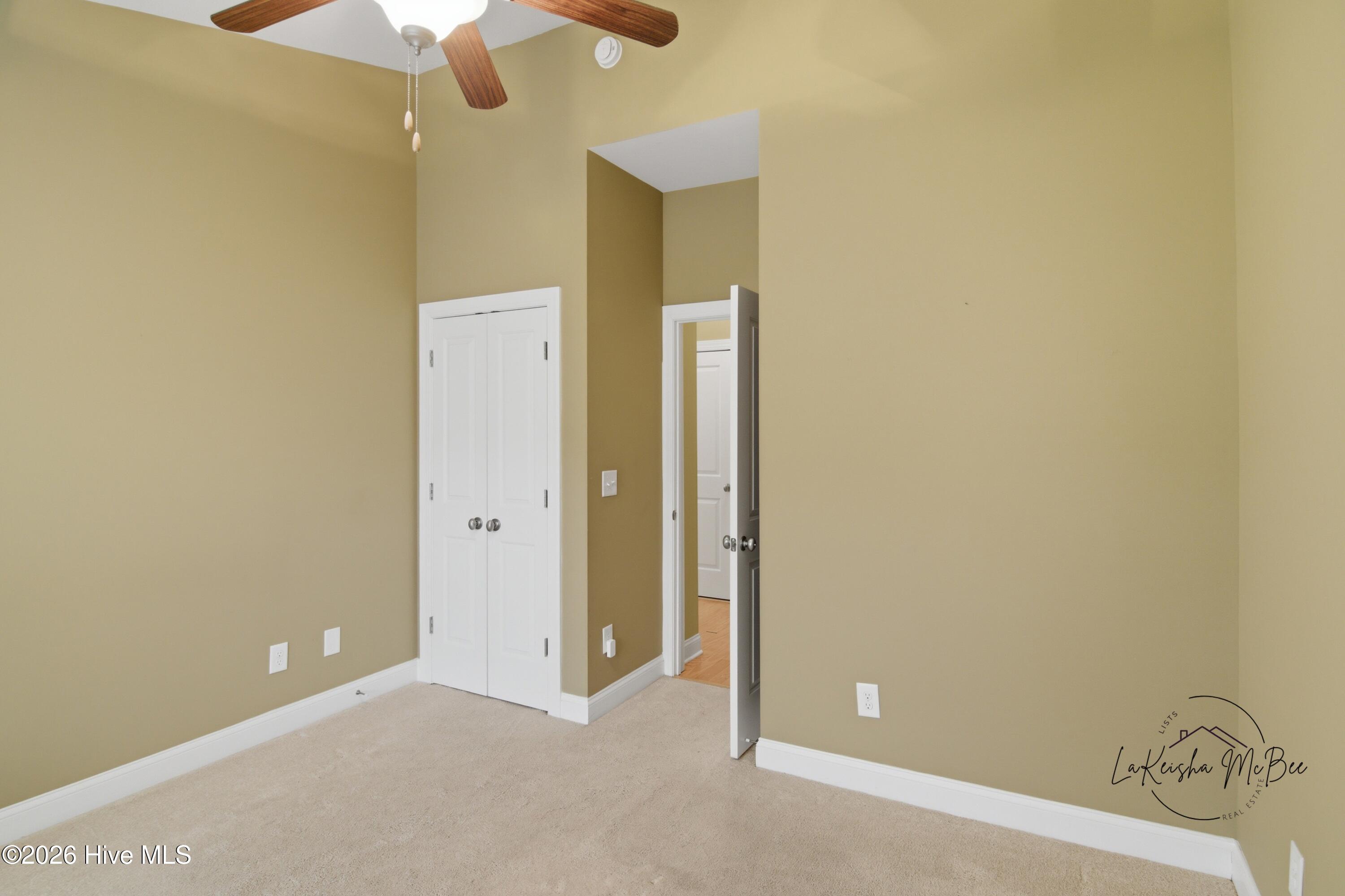 100553609 | Photo 24