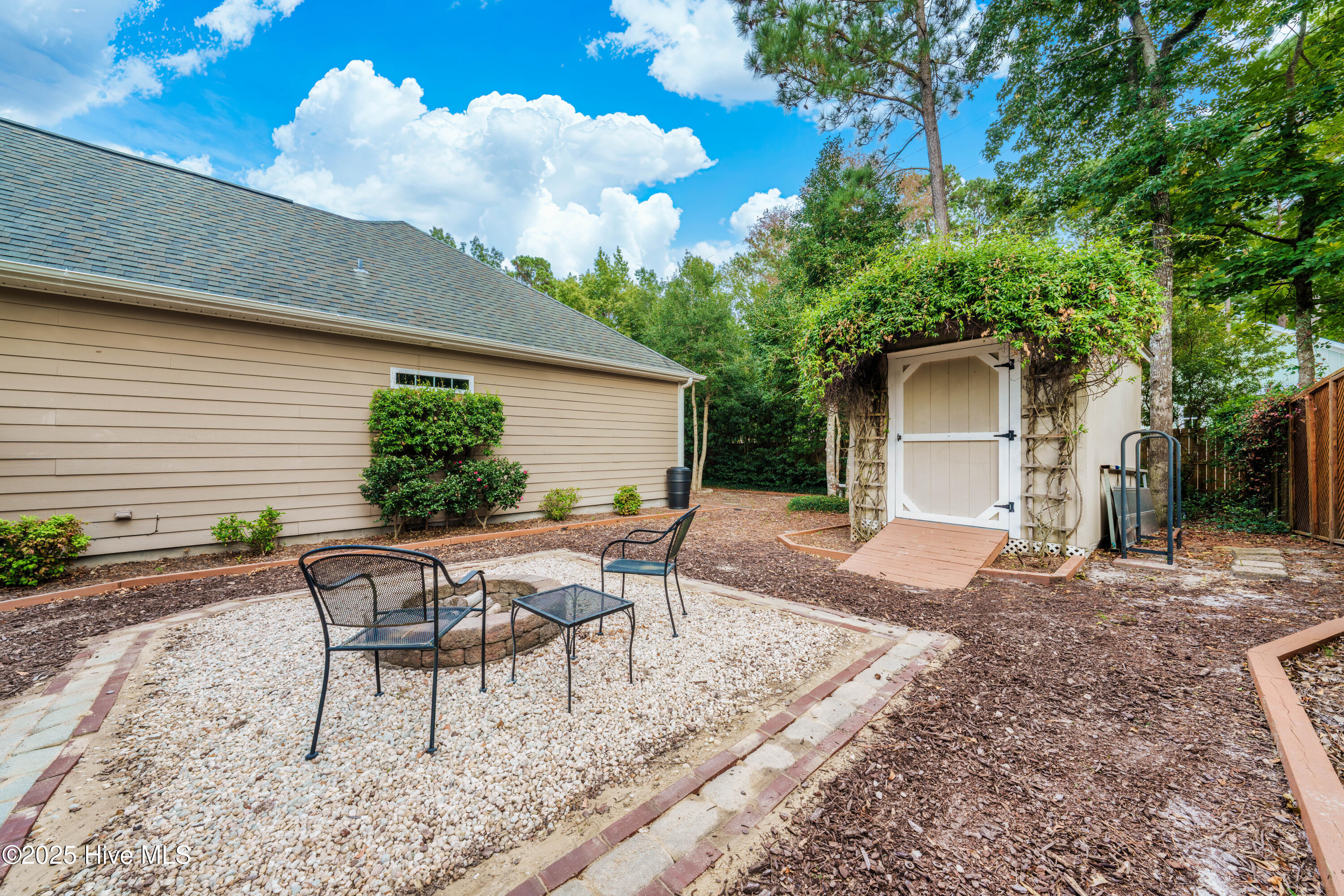 100532566 | Photo 21