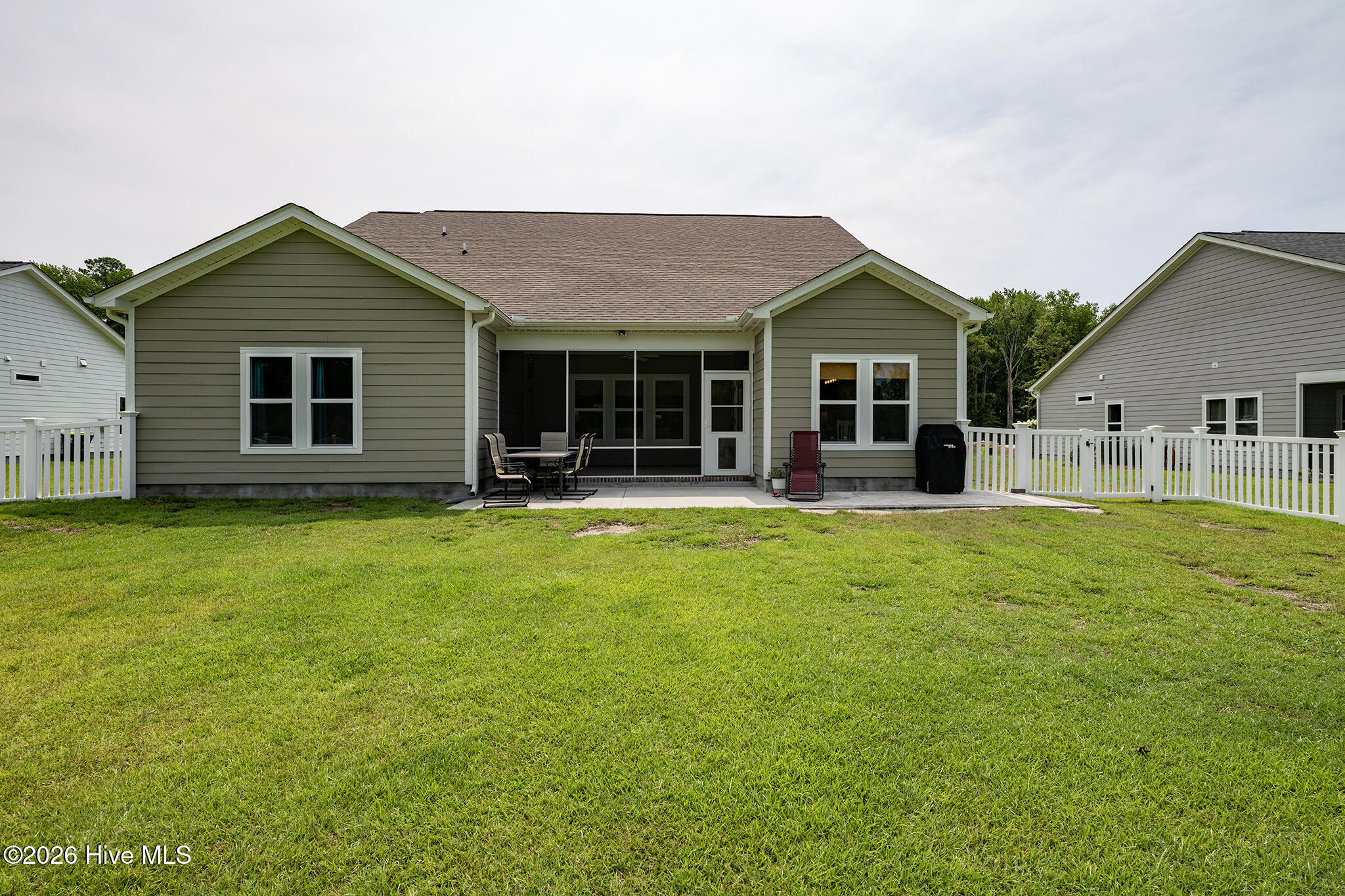 124 S Brightleaf Drive,Minnesott Beach