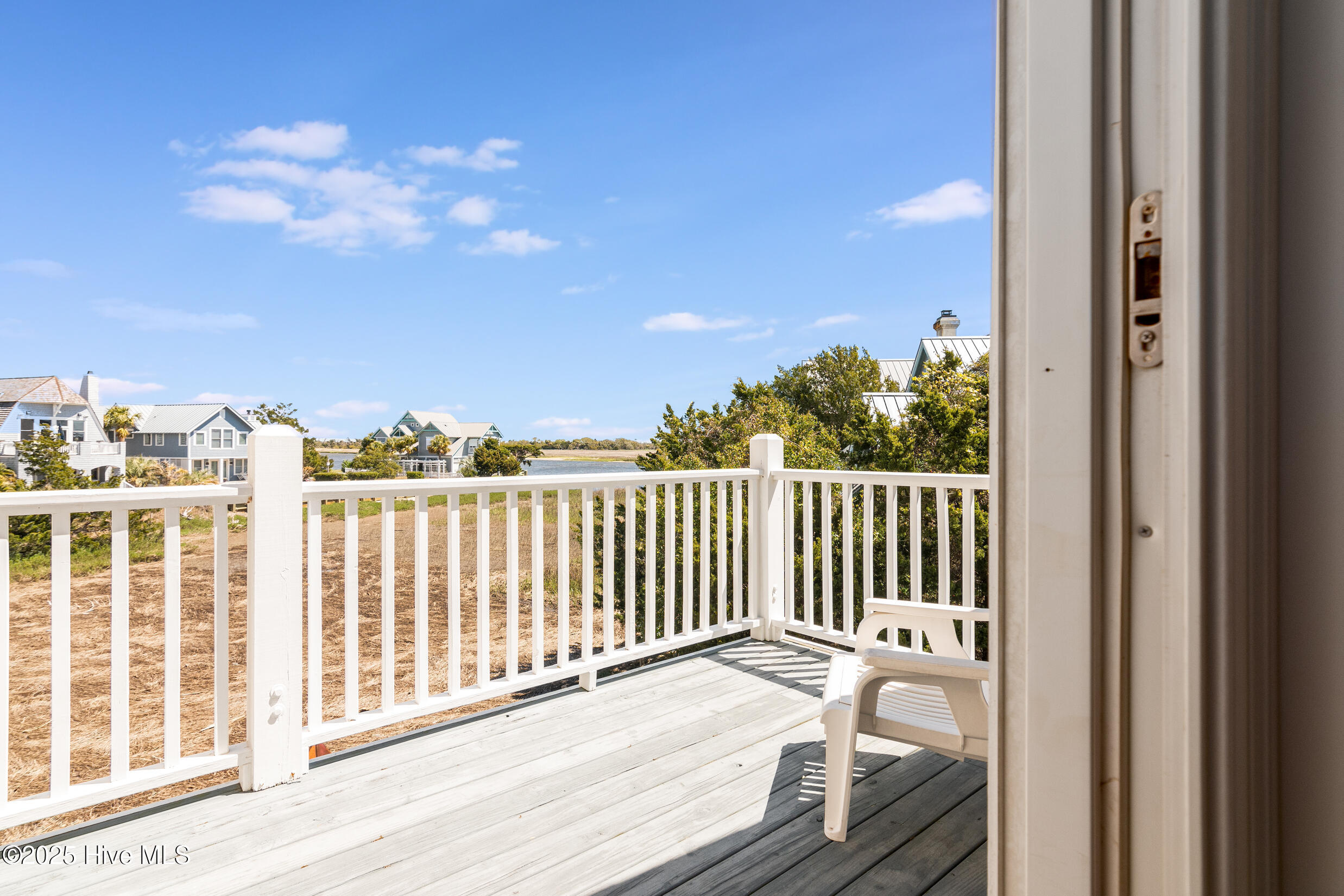 100509749 | Photo 10