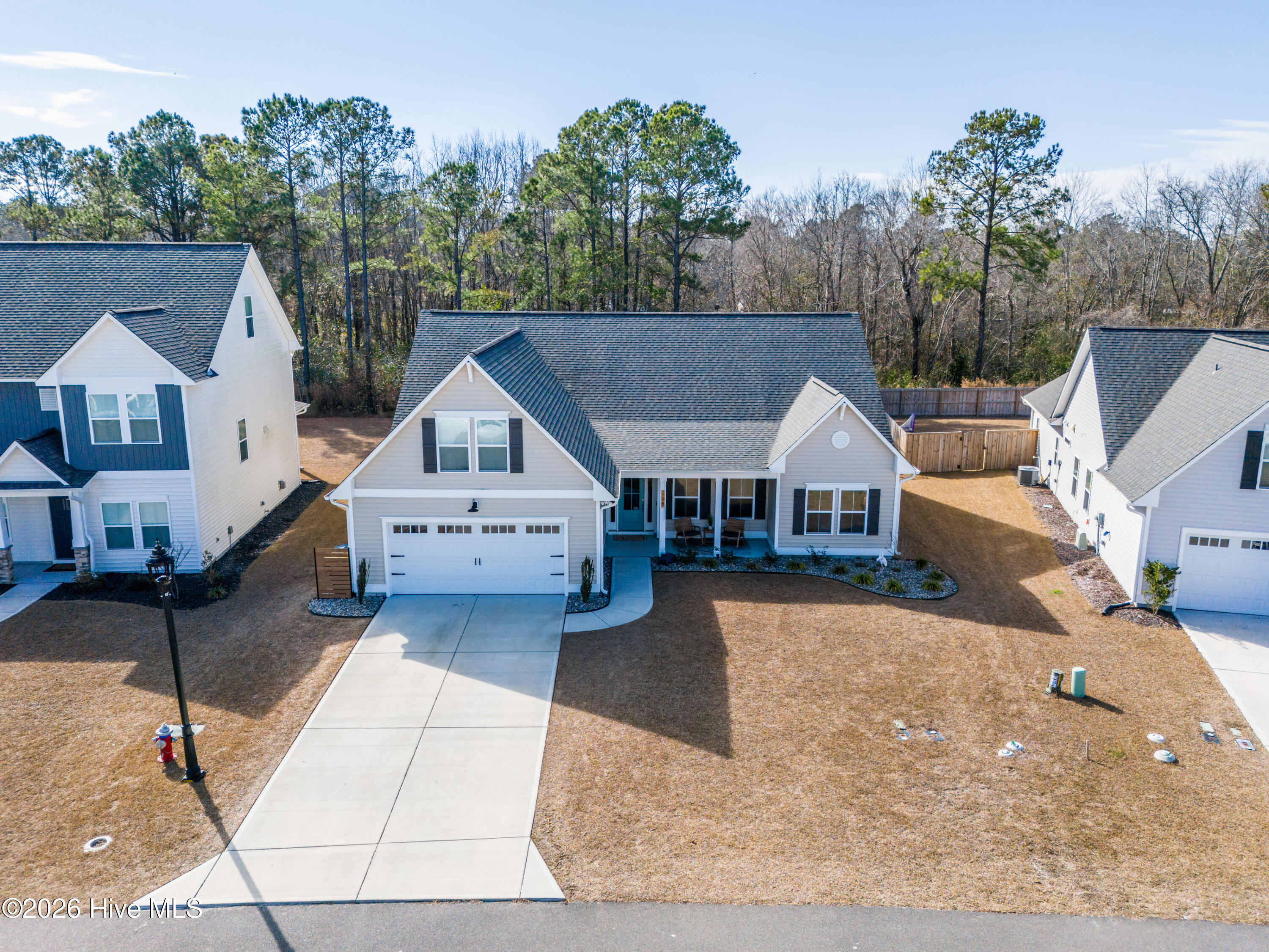 100550923 | Photo 31