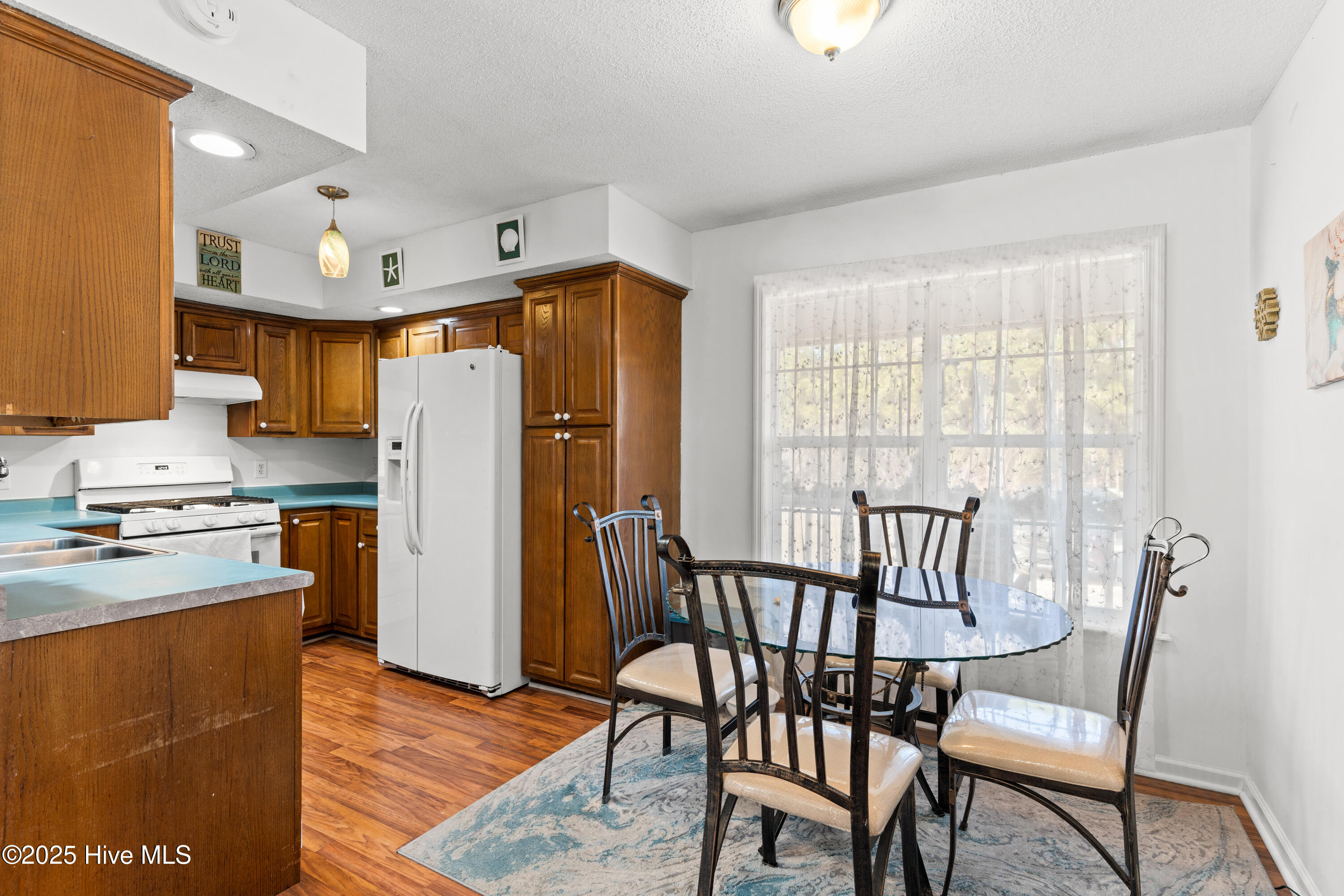 100545558 | Photo 10