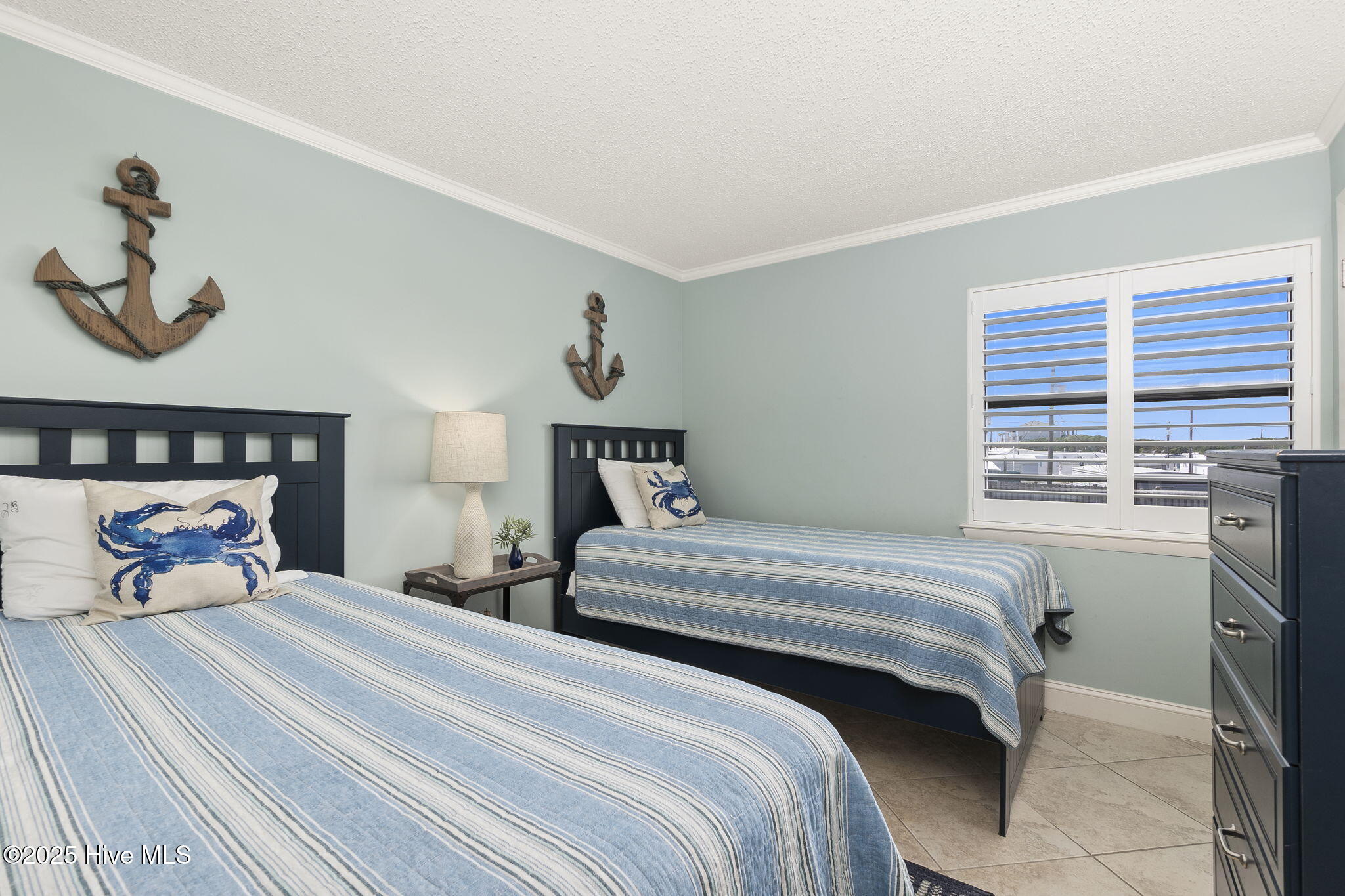 Guest bedroom 2