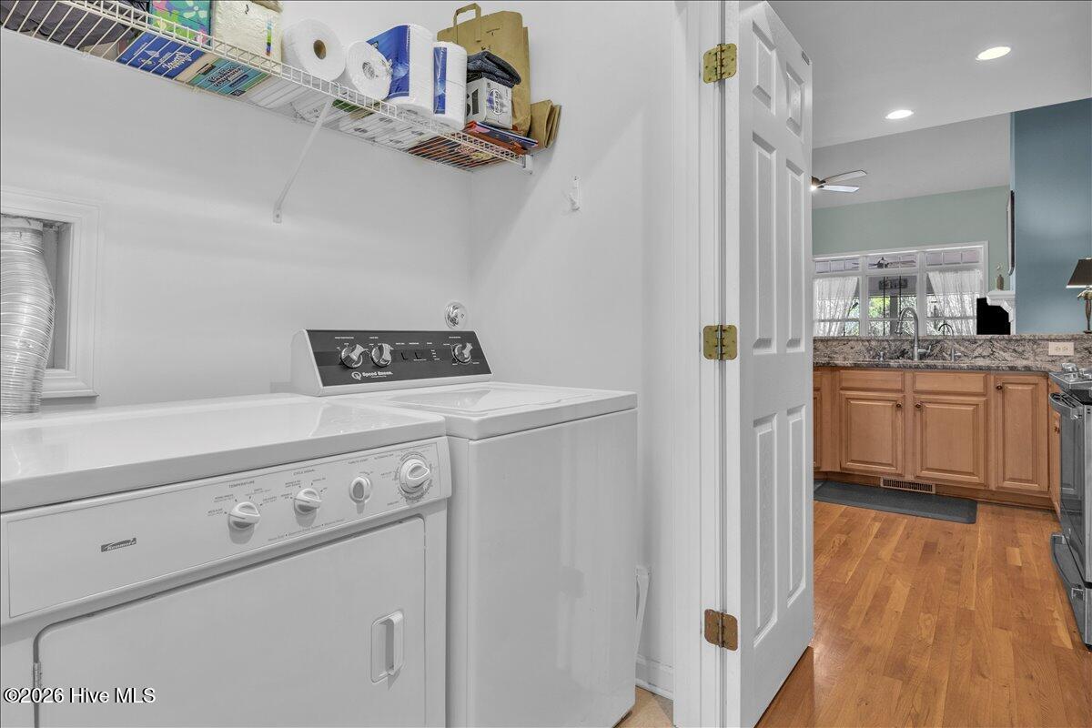 100566534 | Photo 31