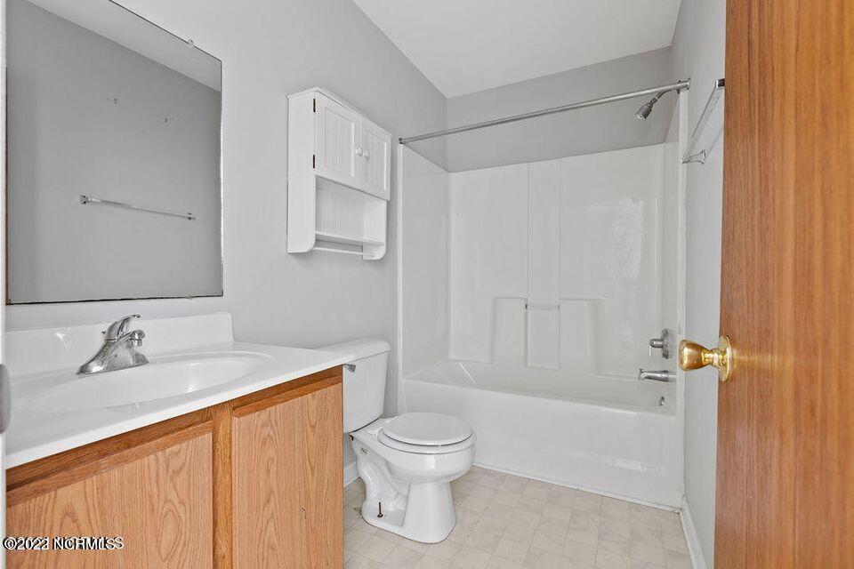 100568395 | Photo 17