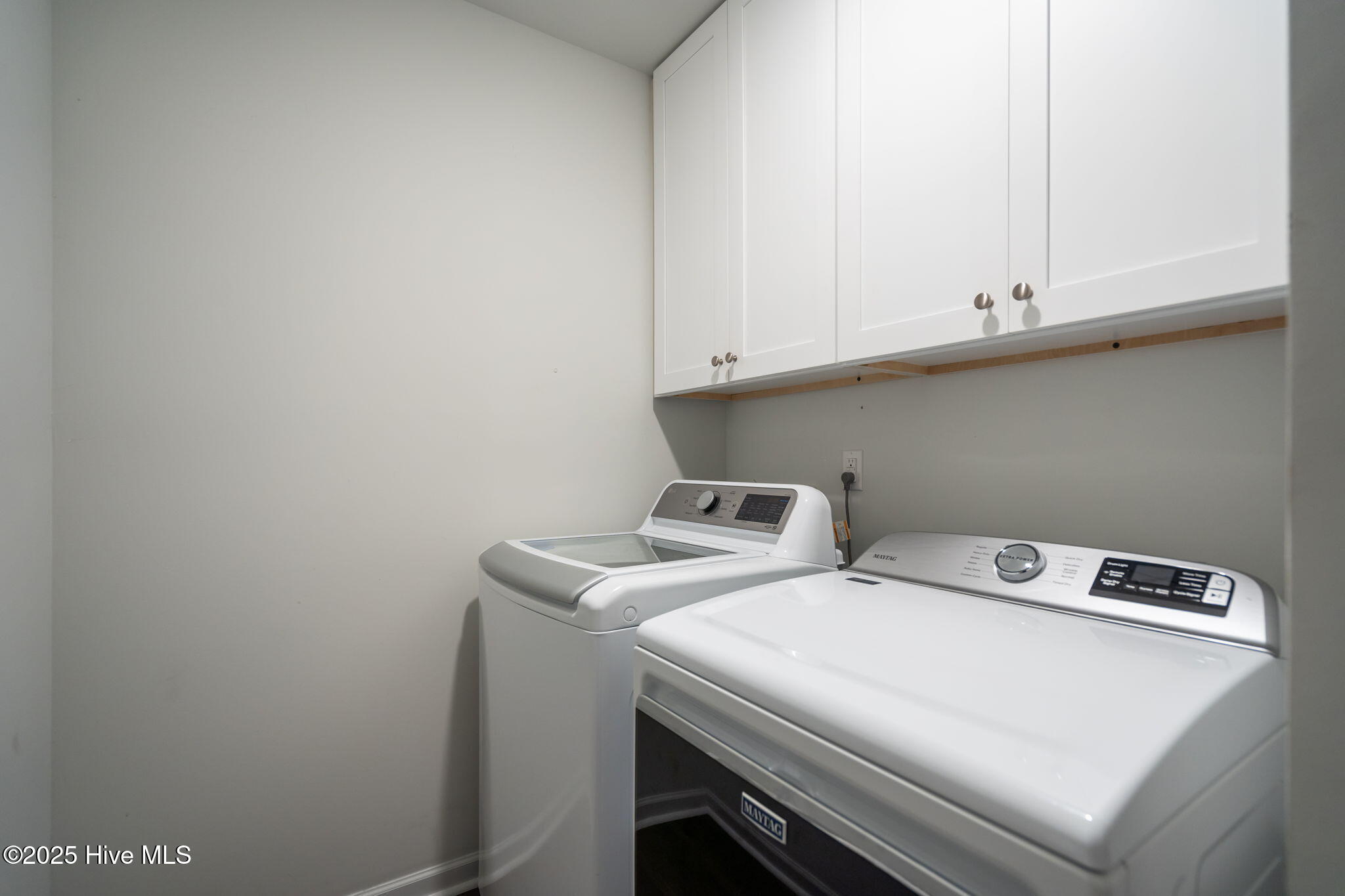 100532297 | Photo 25