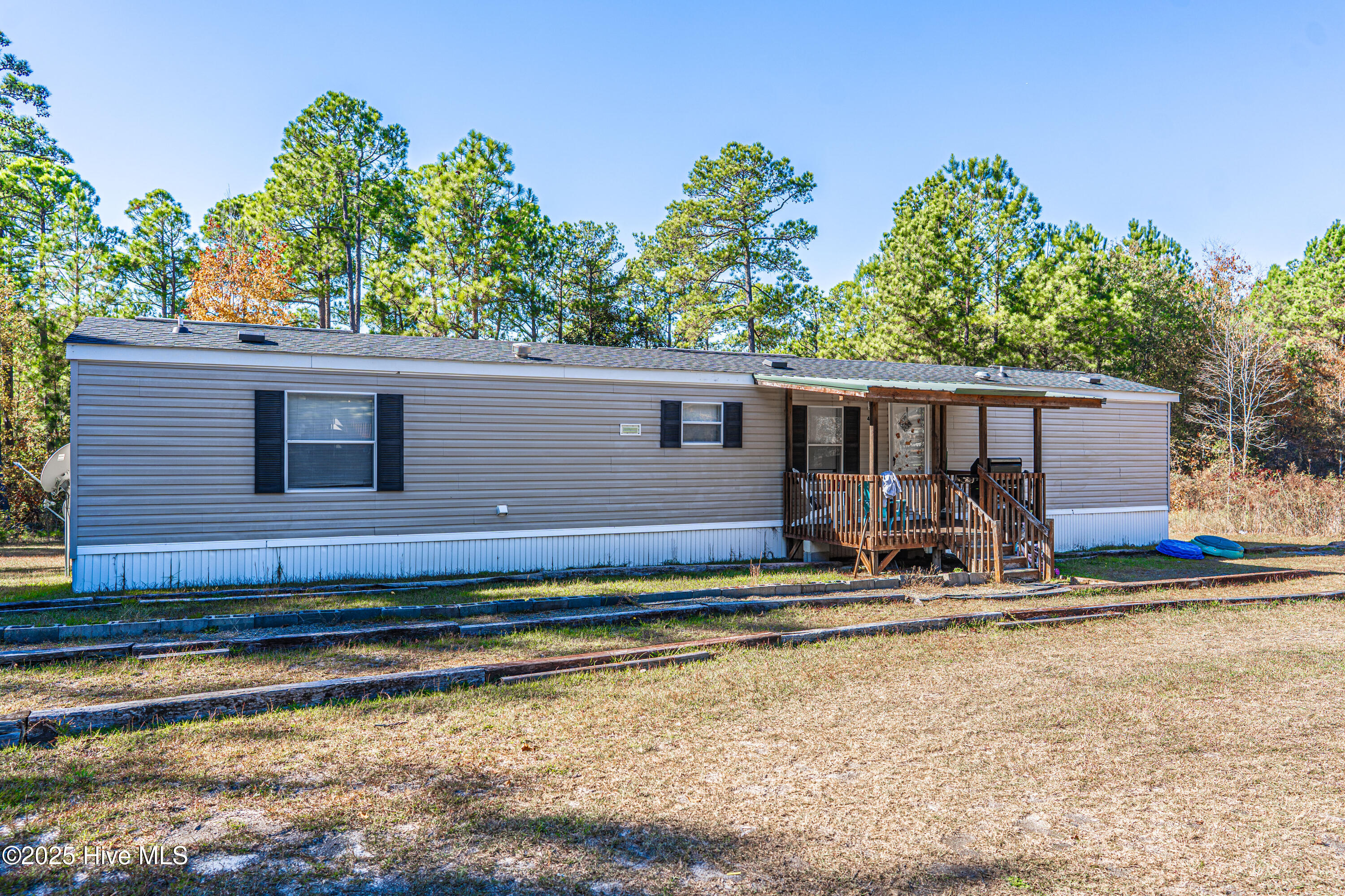 Charming 2010 Single-Wide on 1.16 Acres - Move-In Ready & Like New!Welcome home to this beautifully maintained 3-bedroom, 2-bath manufactured home, perfectly situated on 1.16 acres. Built in 2010 and cared for with pride, this home feels like new — including a new roof for added peace of mind.Step inside to an inviting living area with plenty of natural light, a roomy kitchen with good cabinet space, and a comfortable layout that makes daily living effortless. The primary suite features its own full bath, while two additional bedrooms and a second full bath offer space for family or guests.Outside, enjoy morning coffee on the covered porch, and take advantage of the wide-open yard.This well-cared-for home is a rare find at this price point.Offered at just $117,000.Move-in ready, peaceful, and affordable—don't miss it!