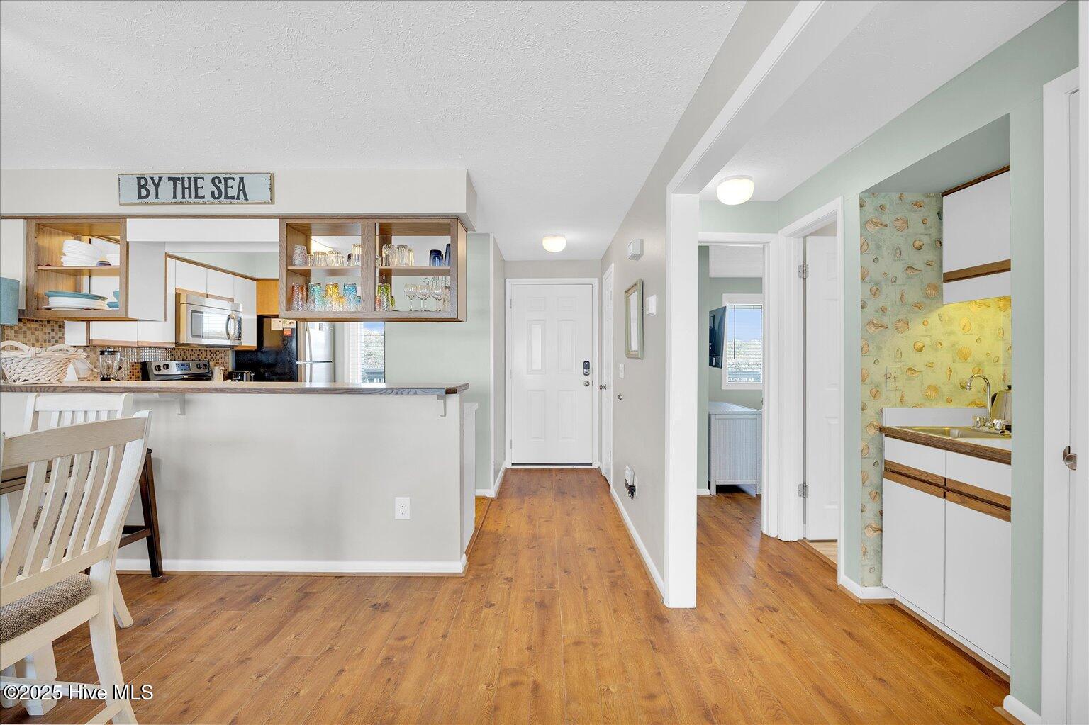 100490707 | Photo 12