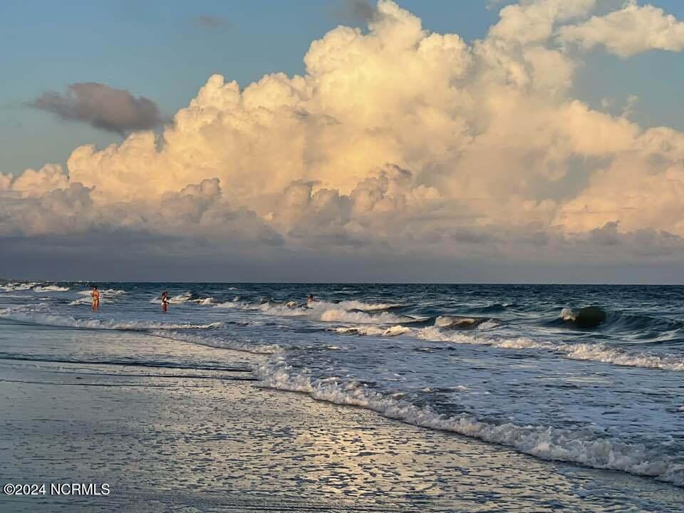 100465977 | Photo 25