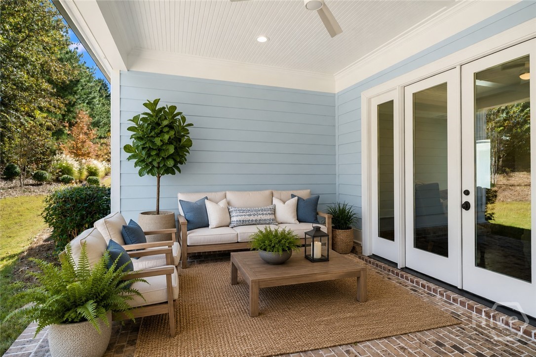COZY QUIET EVENING ON PRIVATE BACKPORCH -virtually