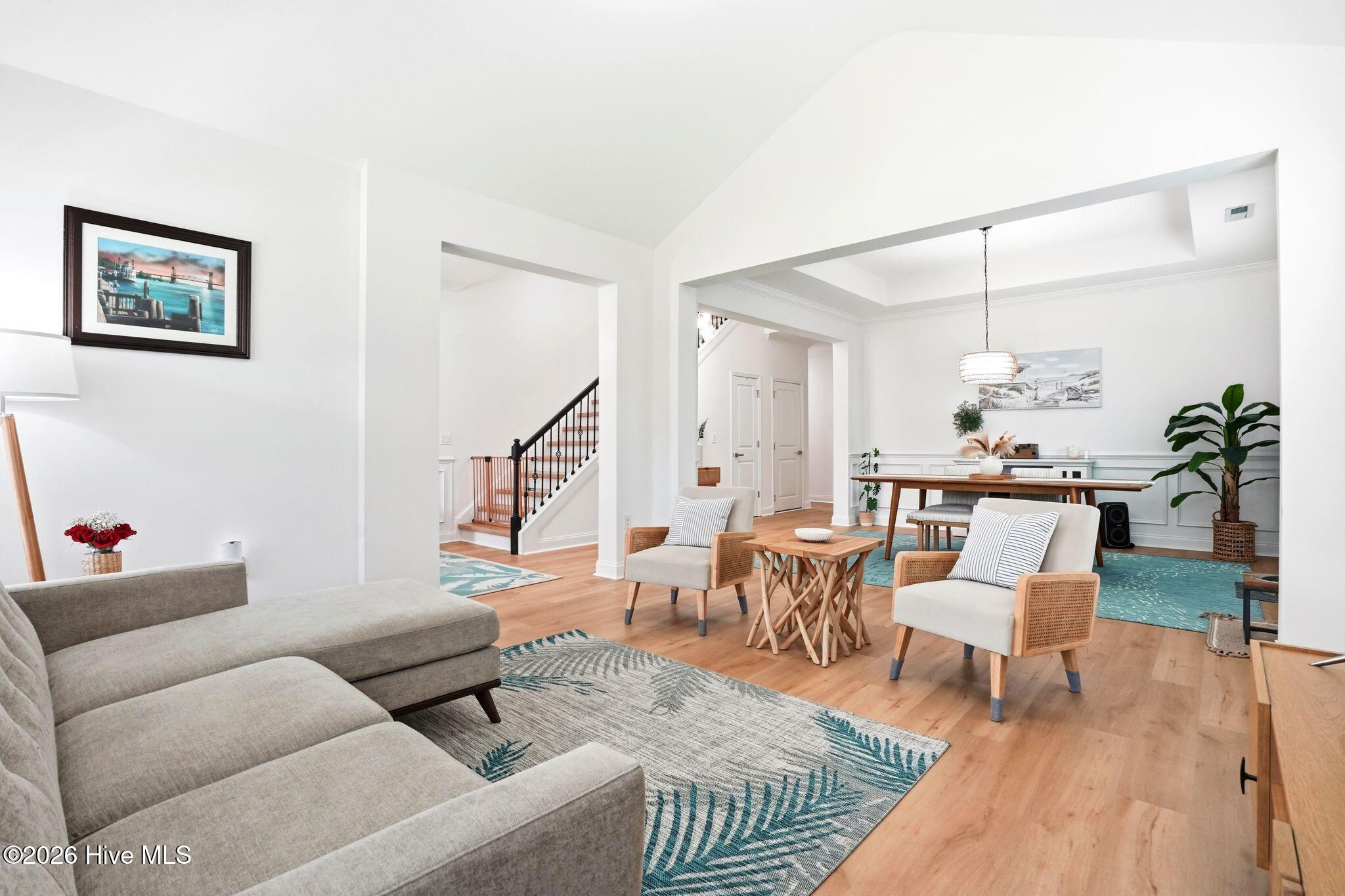 100566461 | Photo 13