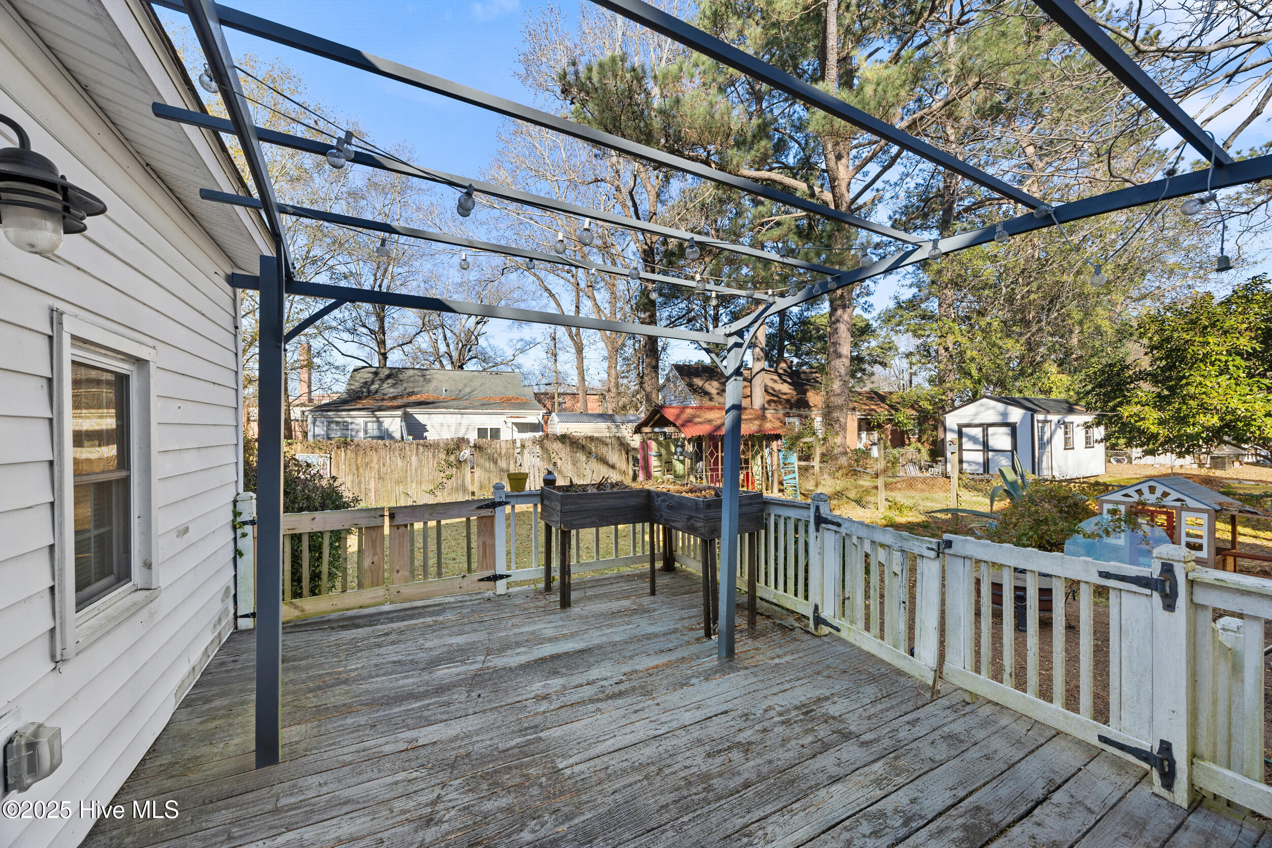 100546074 | Photo 20