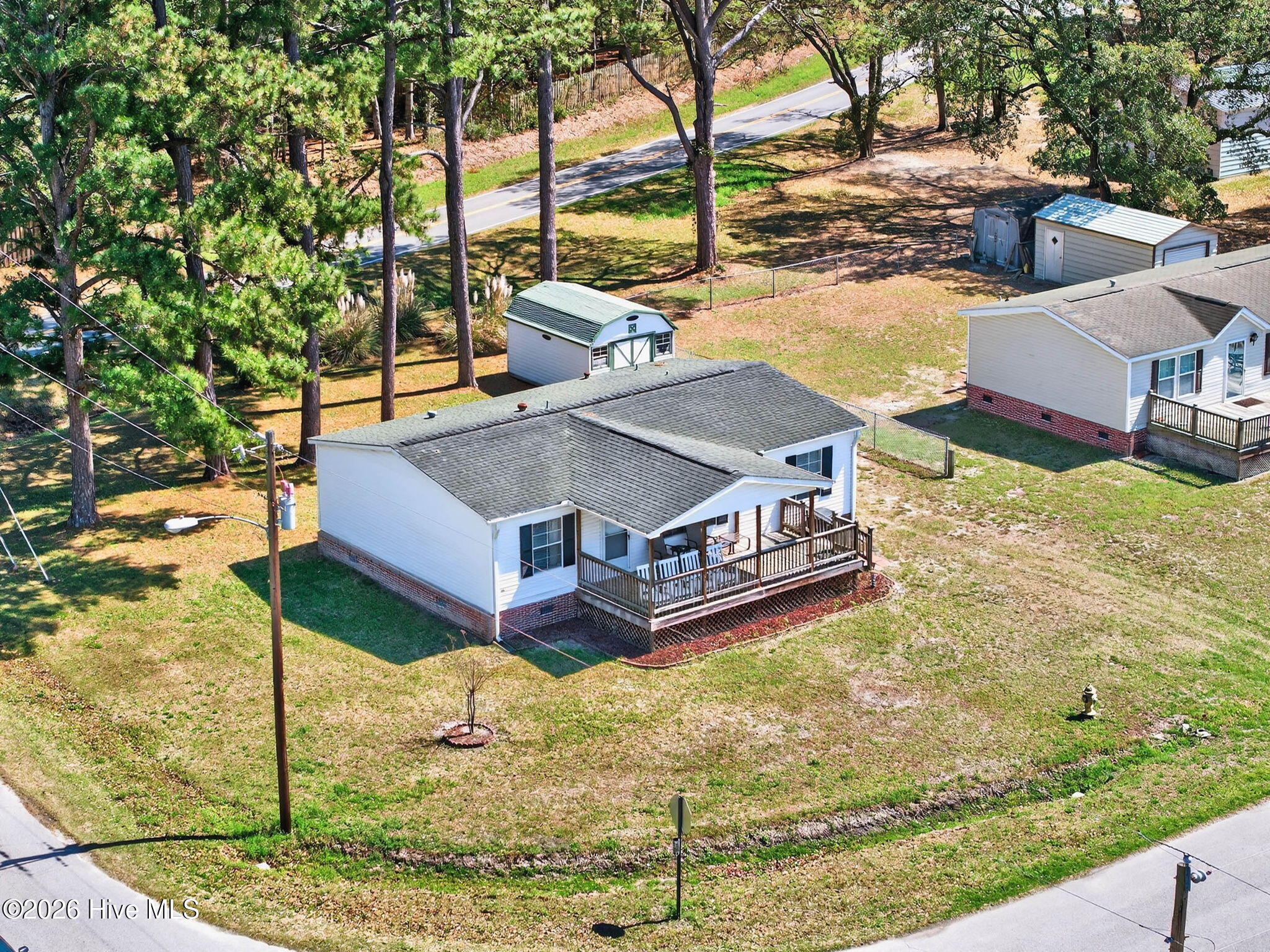 100561384 | Photo 44