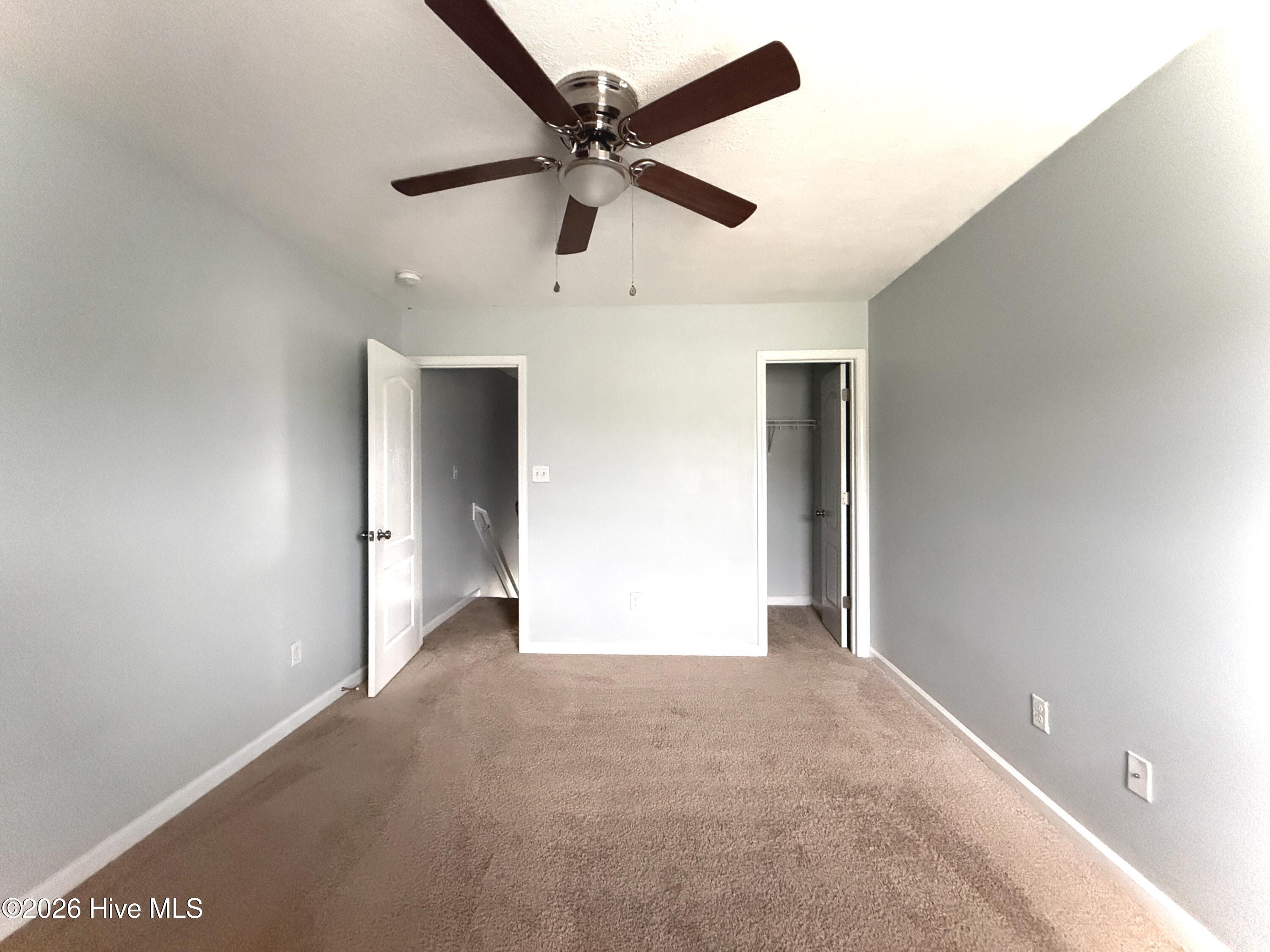 100561951 | Photo 12