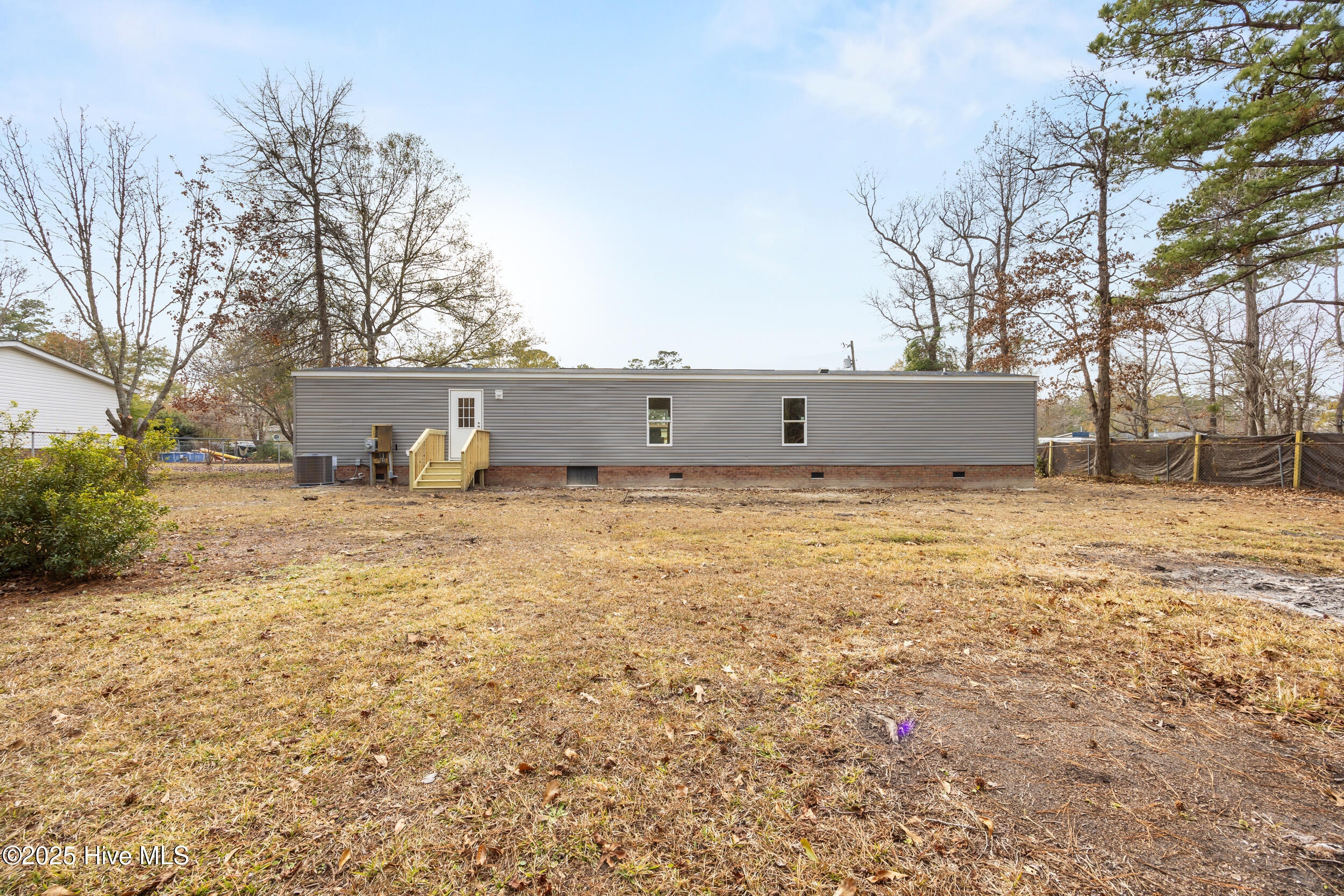 100546833 | Photo 30