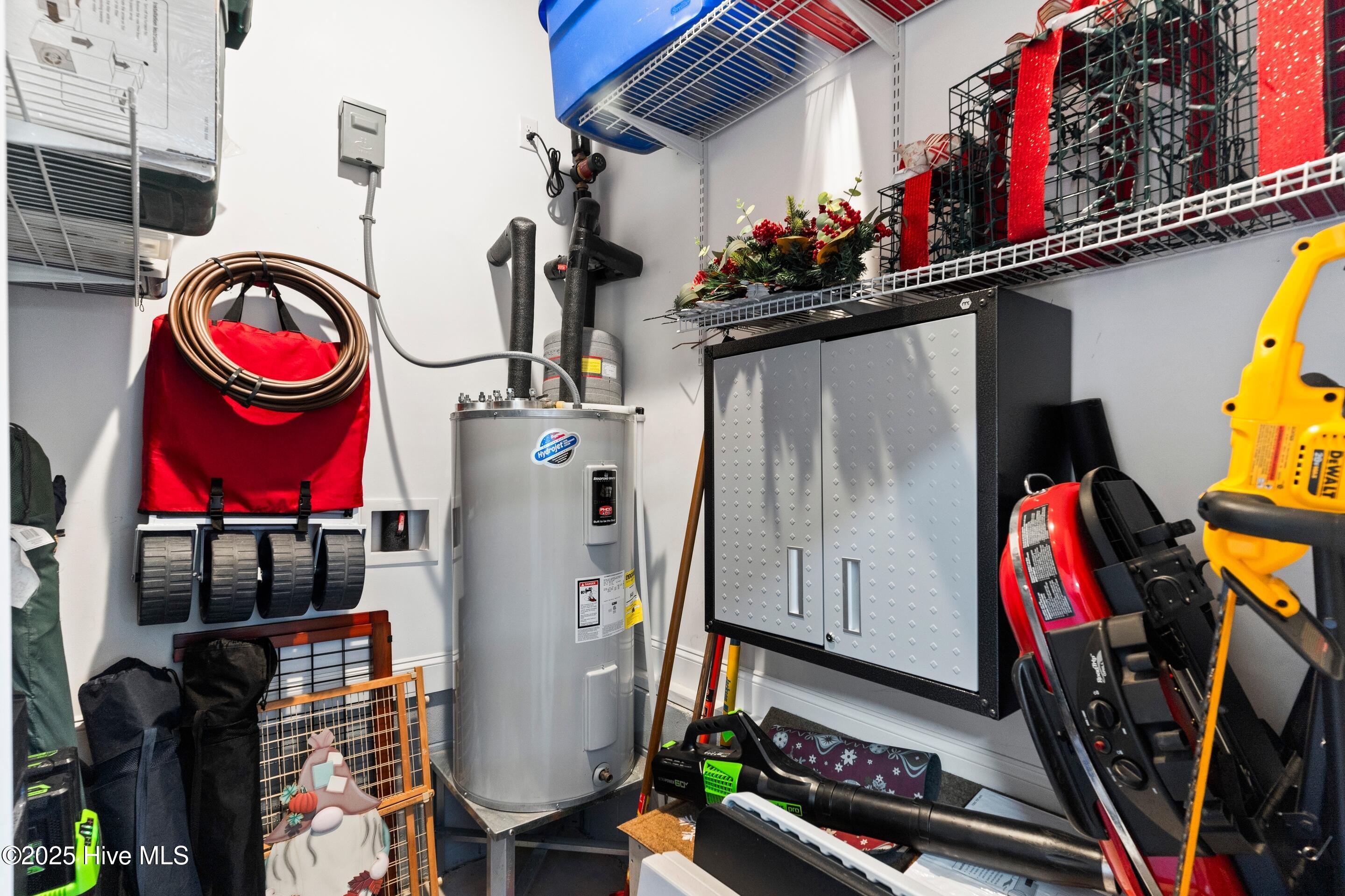 100532334 | Photo 47