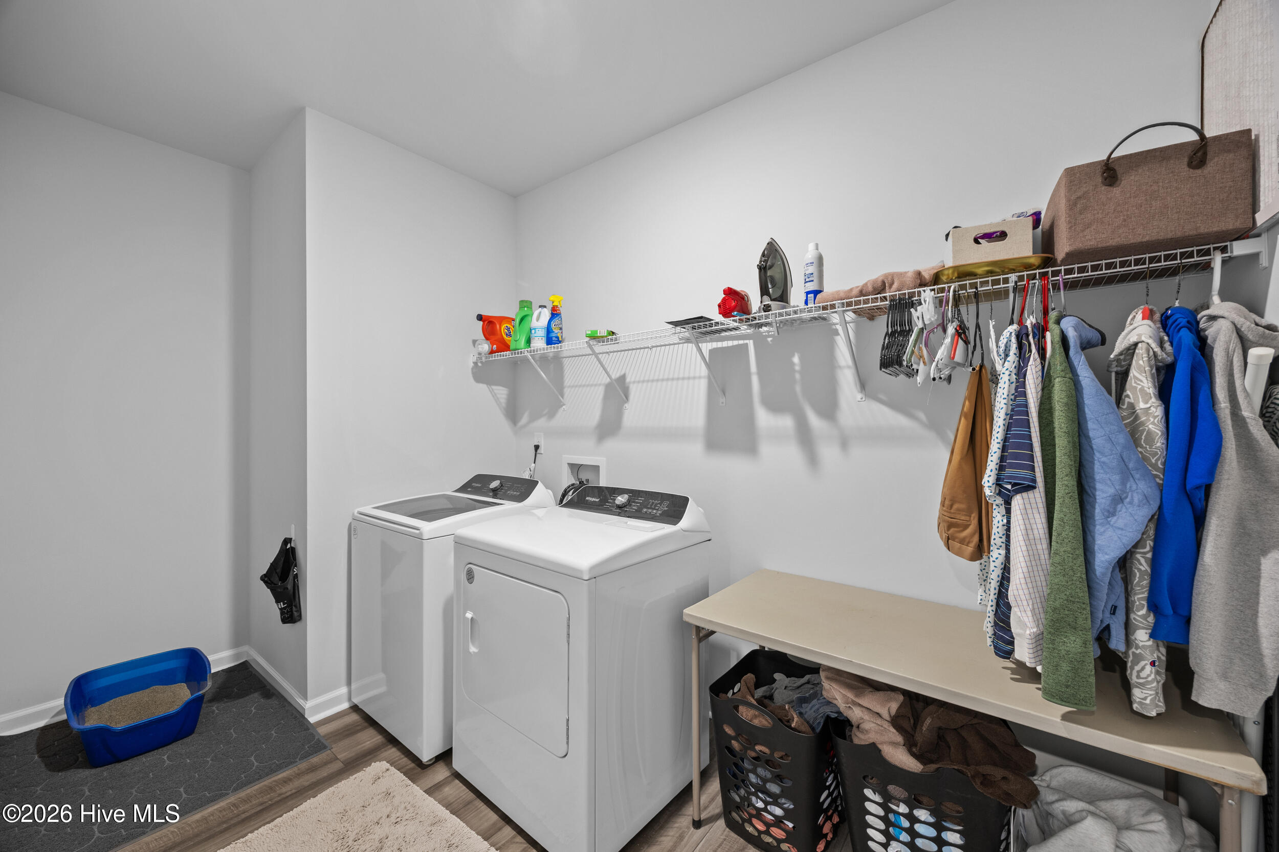 100566801 | Photo 21