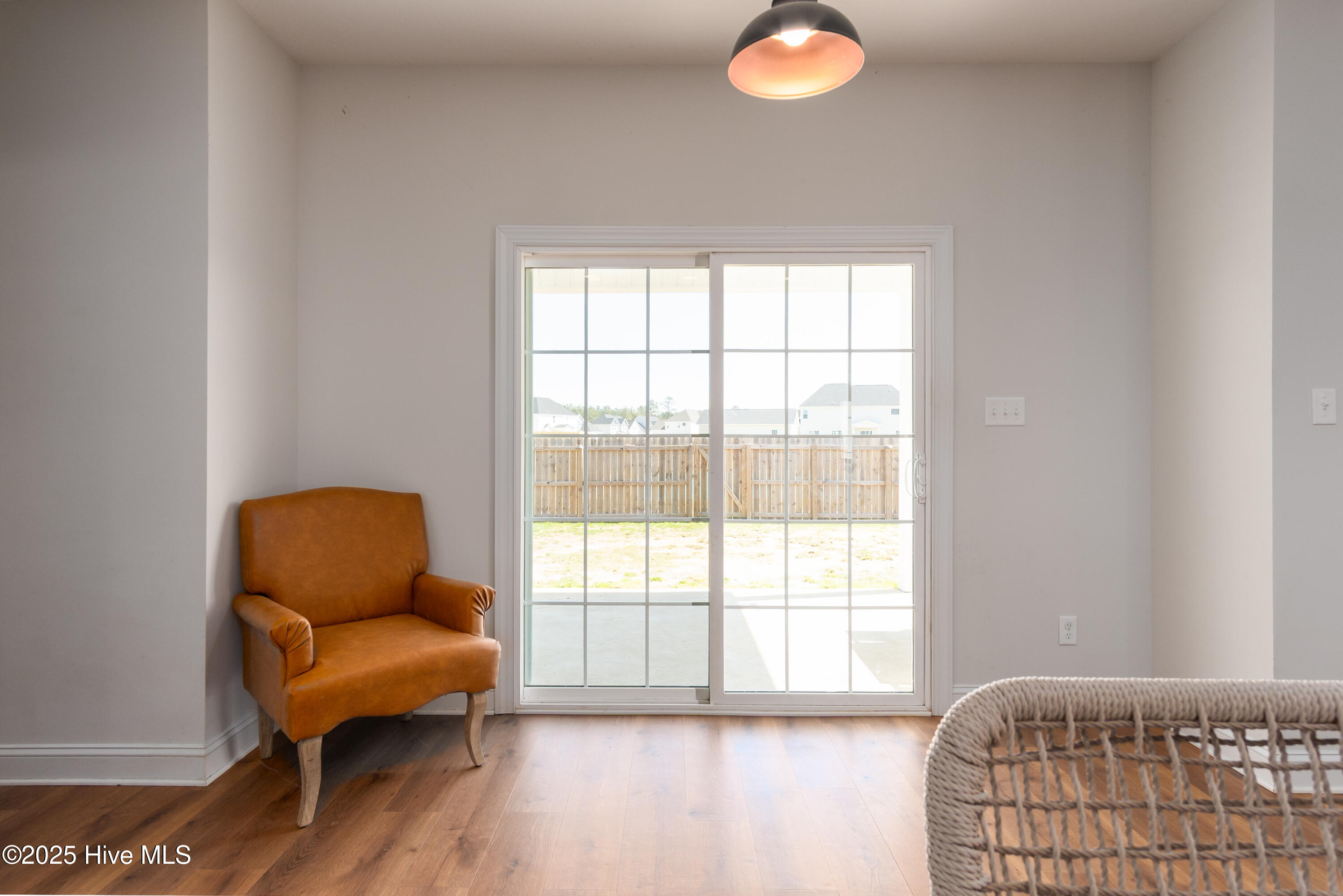 100502519 | Photo 33