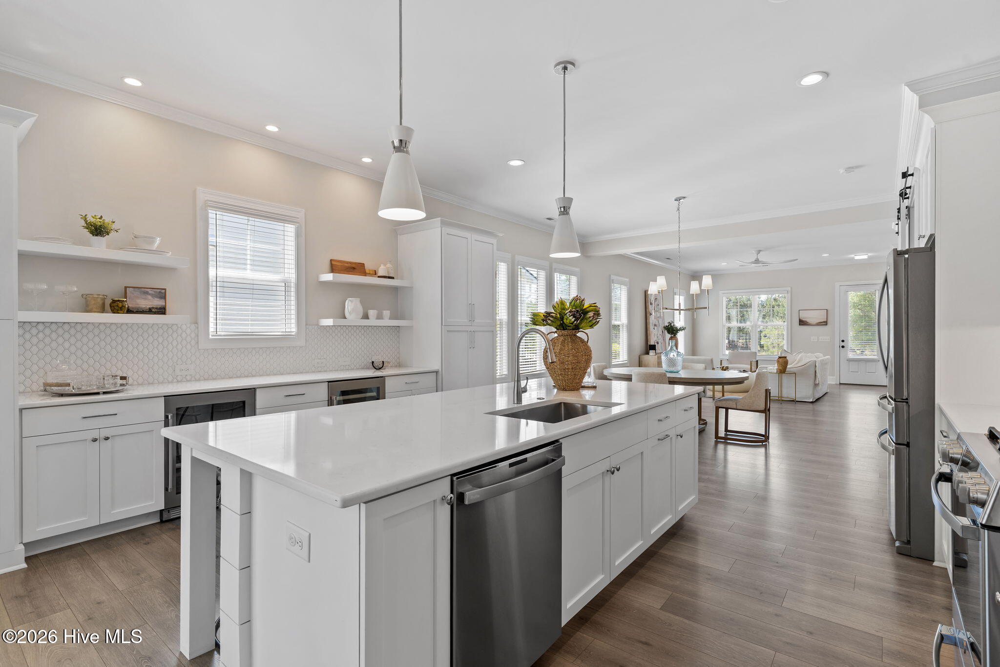 100568555 | Photo 13