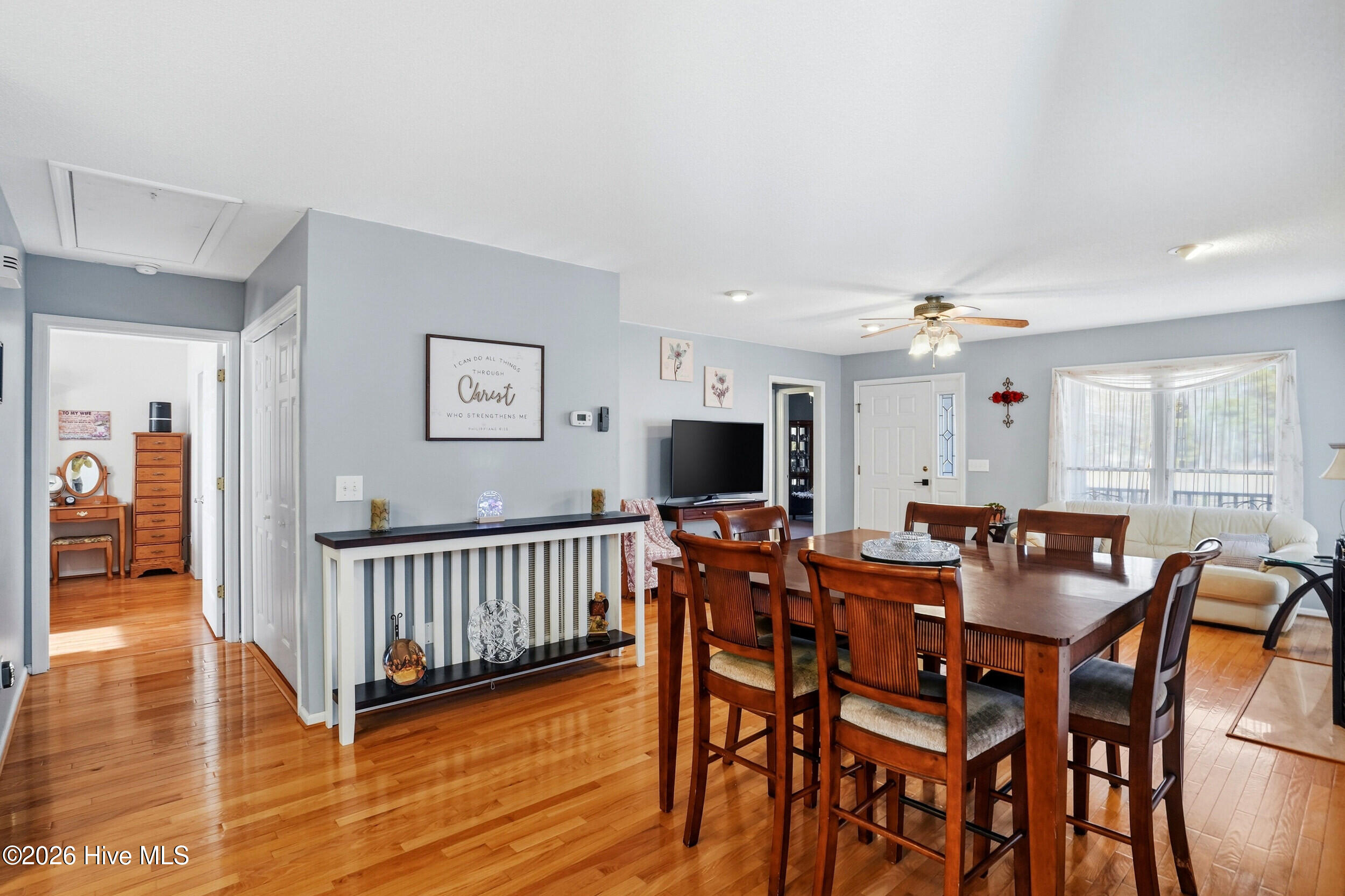 100551882 | Photo 19