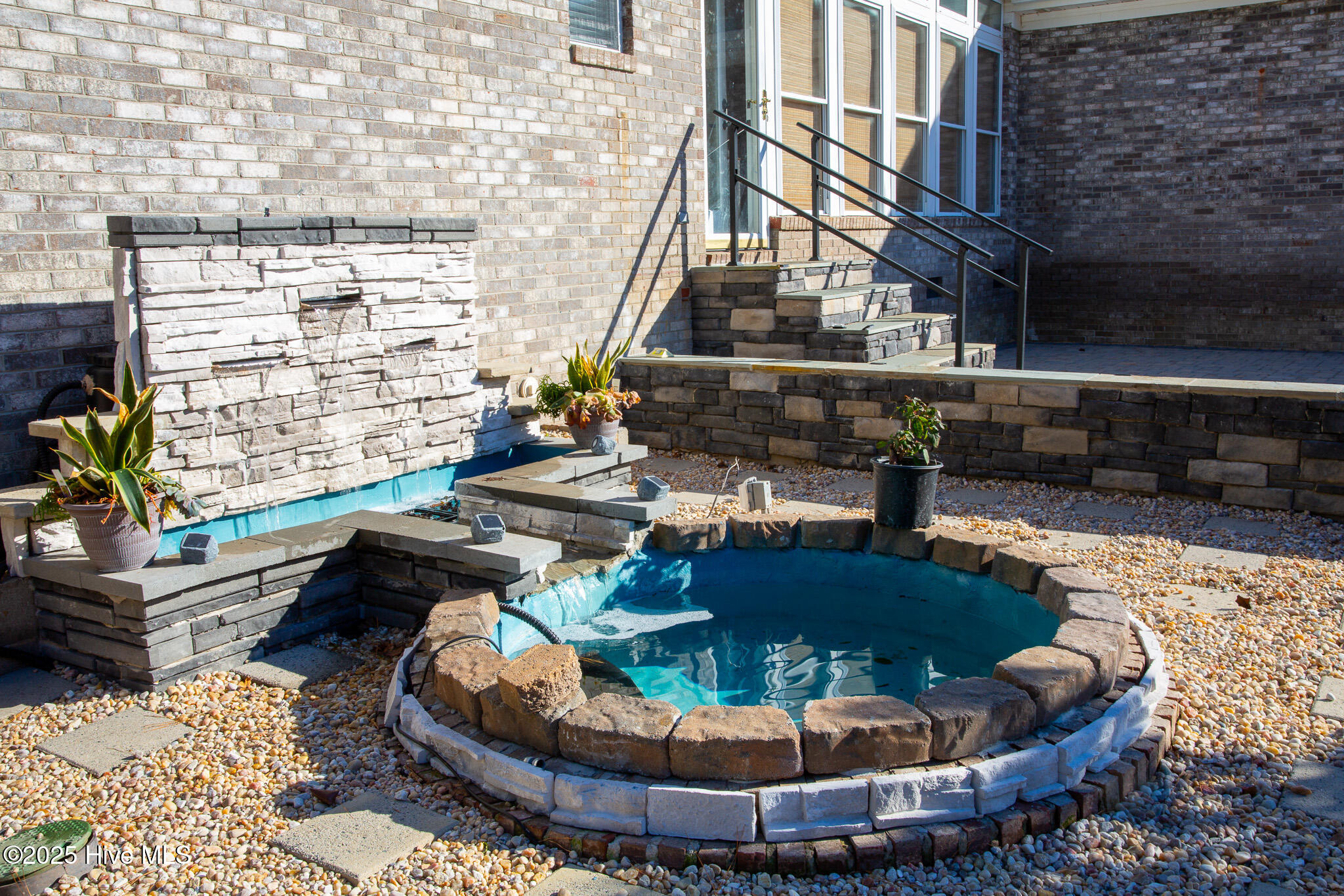 100546342 | Photo 20